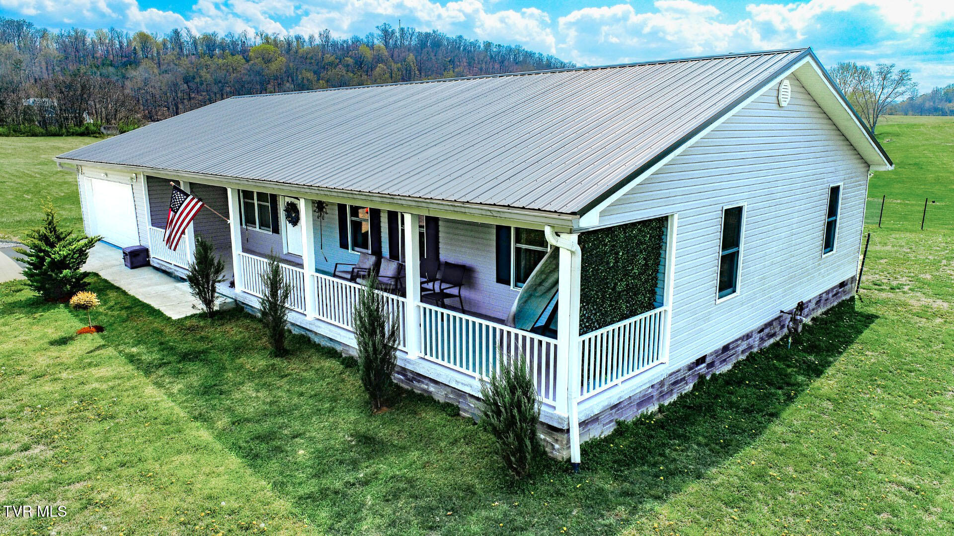 233 Scenic Dr, Newport, Tennessee image 2