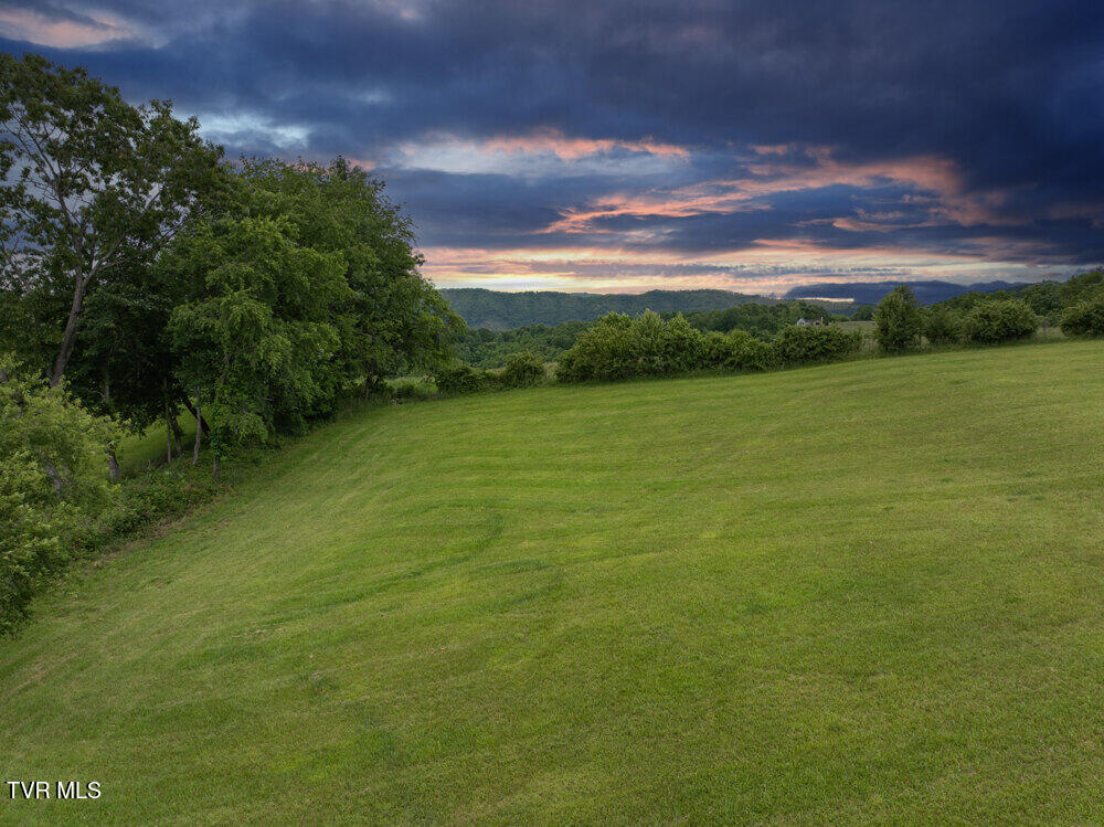 28 Dry Hill Road, Butler, Tennessee image 6