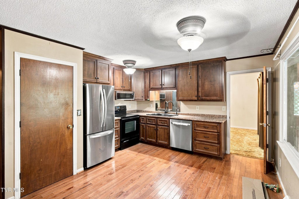Photo of 251 Summer Sound Road, Piney Flats, TN 37686 (MLS # 10000088)