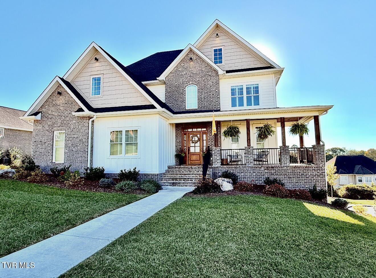 Johnson City, Tennessee 37601, United States, 5 Bedrooms Bedrooms, ,5 BathroomsBathrooms,Residential,Active,228949