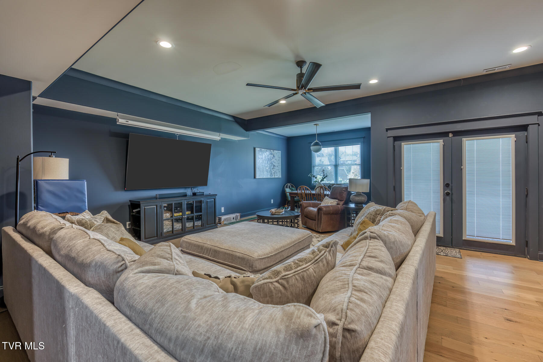 Johnson City, Tennessee 37601, United States, 5 Bedrooms Bedrooms, ,5 BathroomsBathrooms,Residential,Active,228949