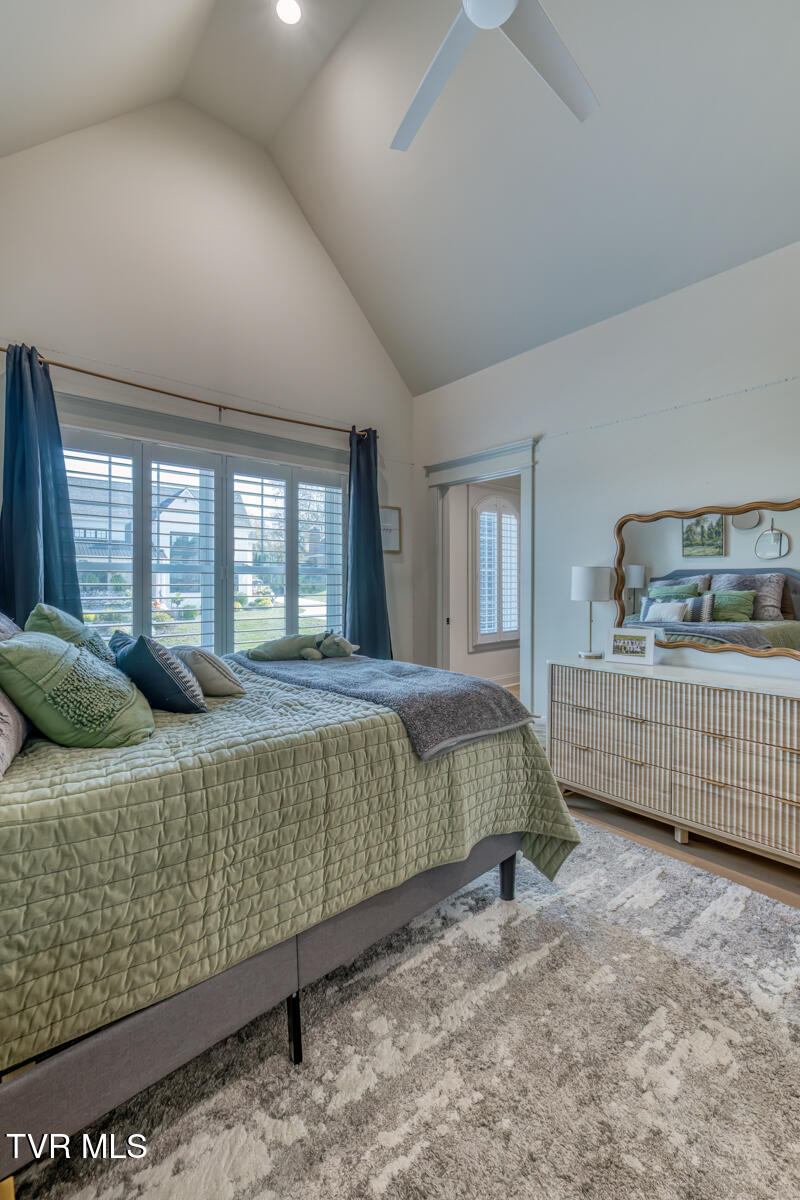 Johnson City, Tennessee 37601, United States, 5 Bedrooms Bedrooms, ,5 BathroomsBathrooms,Residential,Active,228949