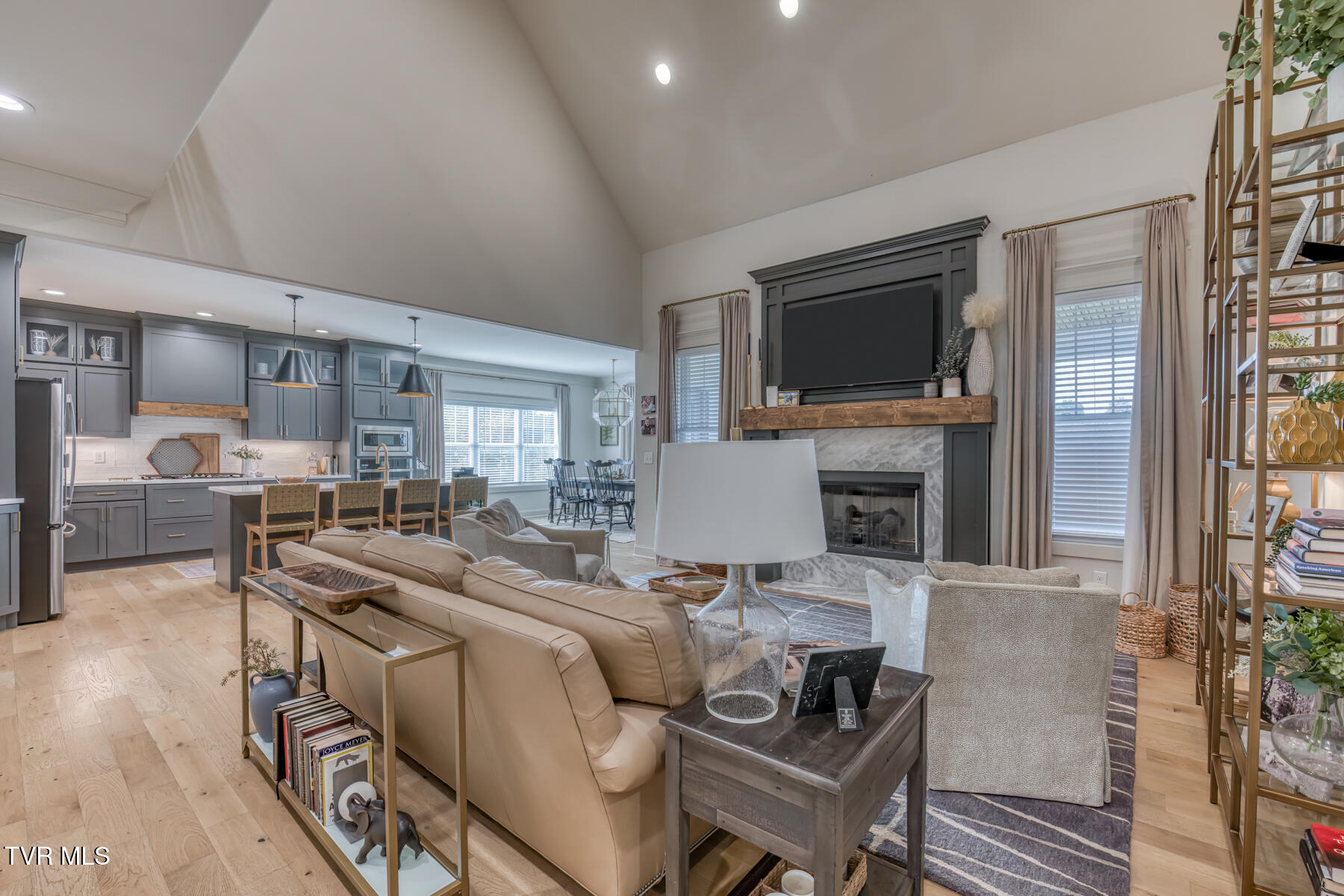 Johnson City, Tennessee 37601, United States, 5 Bedrooms Bedrooms, ,5 BathroomsBathrooms,Residential,Active,228949