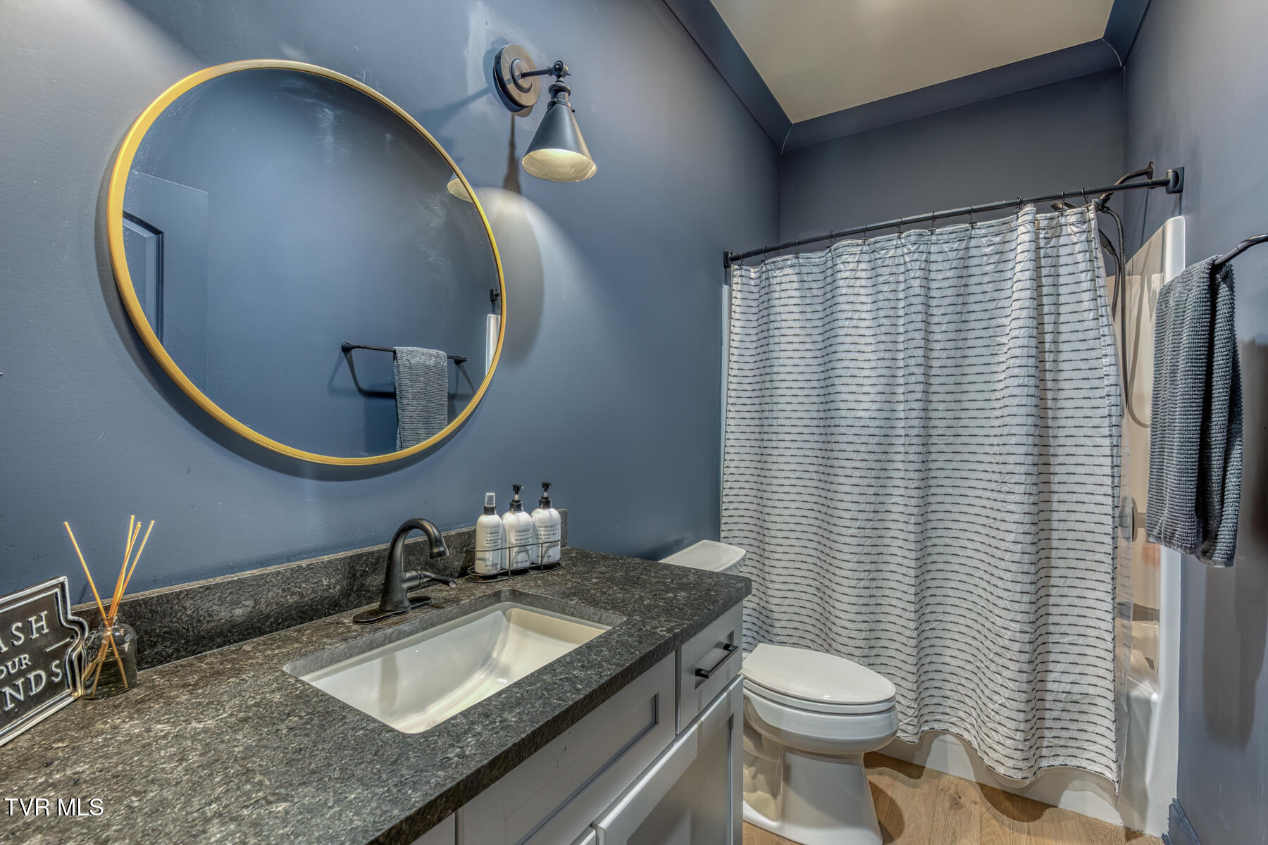 Johnson City, Tennessee 37601, United States, 5 Bedrooms Bedrooms, ,5 BathroomsBathrooms,Residential,Active,228949