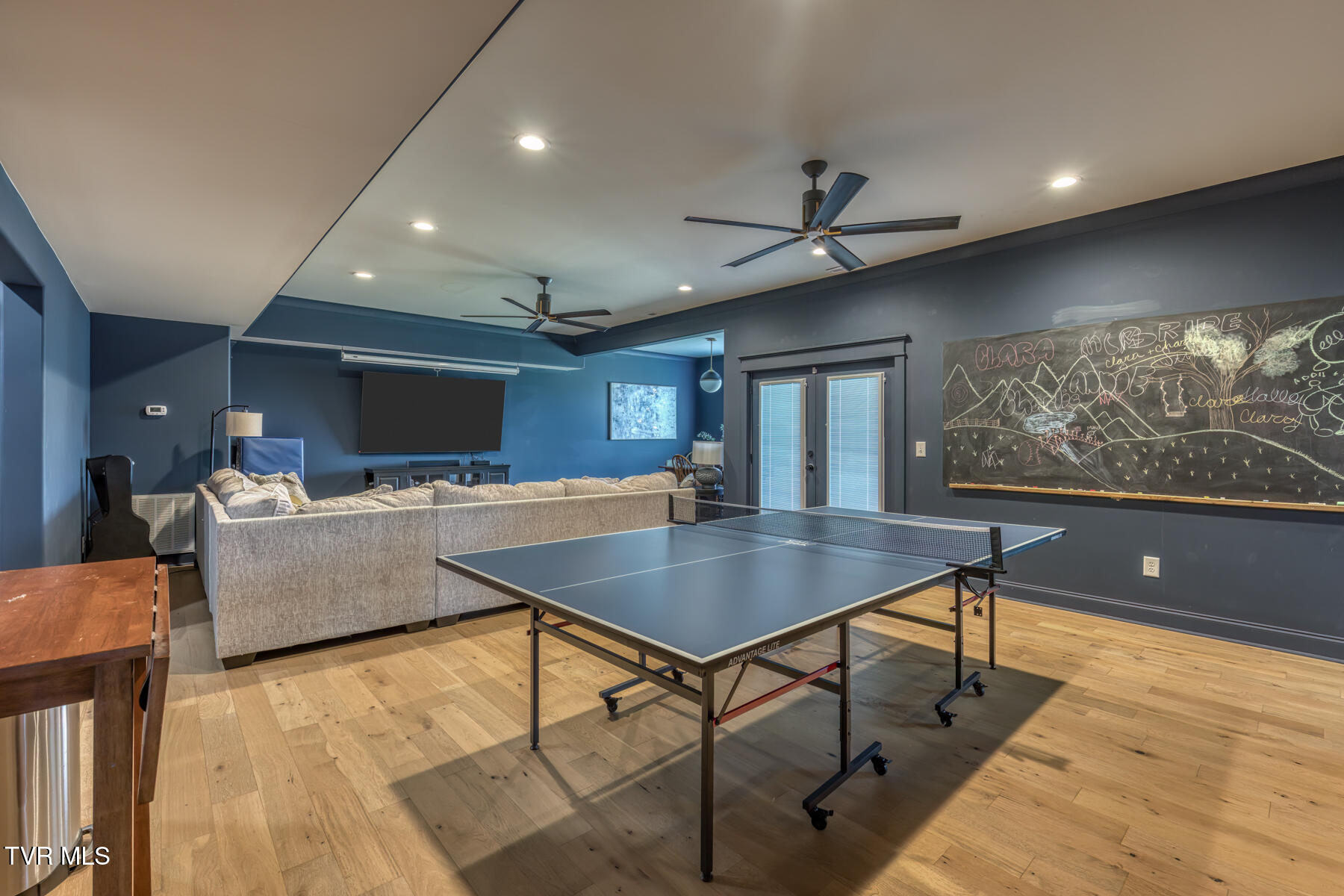 Johnson City, Tennessee 37601, United States, 5 Bedrooms Bedrooms, ,5 BathroomsBathrooms,Residential,Active,228949