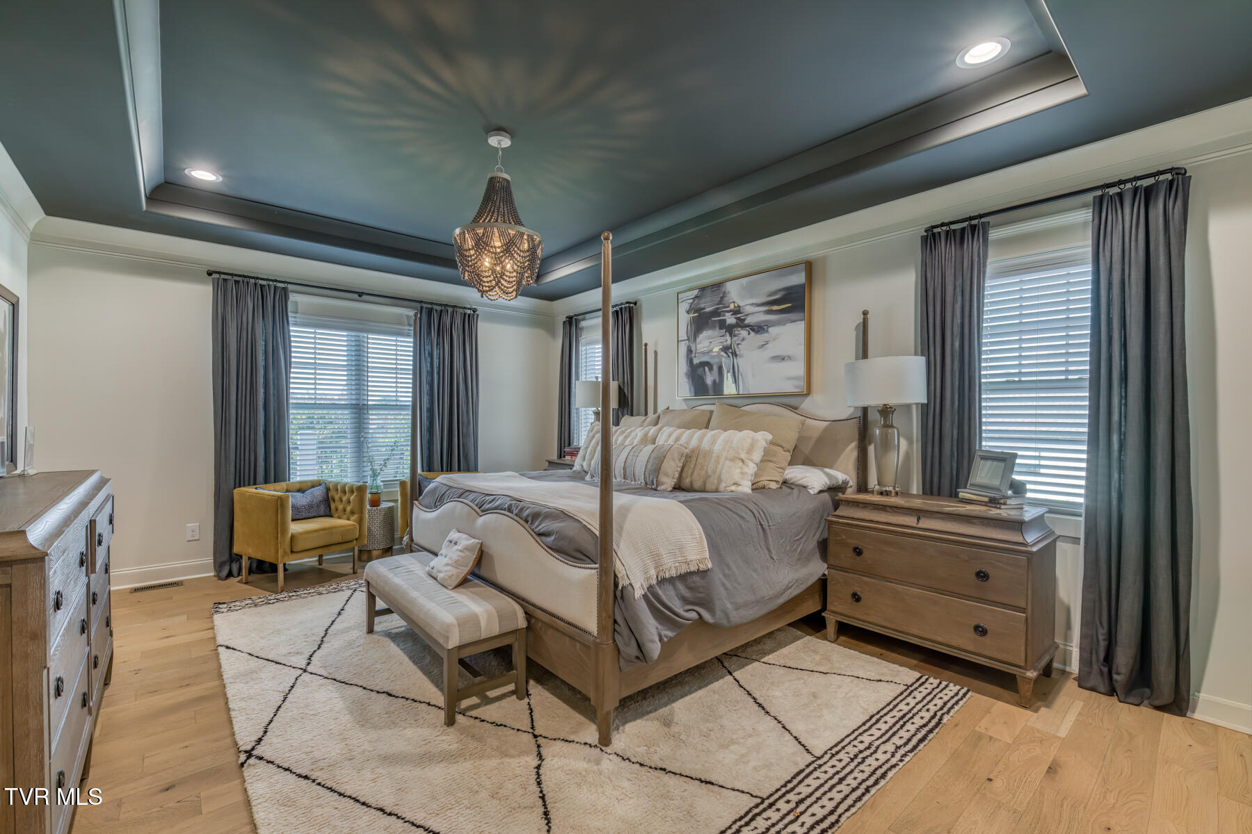 Johnson City, Tennessee 37601, United States, 5 Bedrooms Bedrooms, ,5 BathroomsBathrooms,Residential,Active,228949