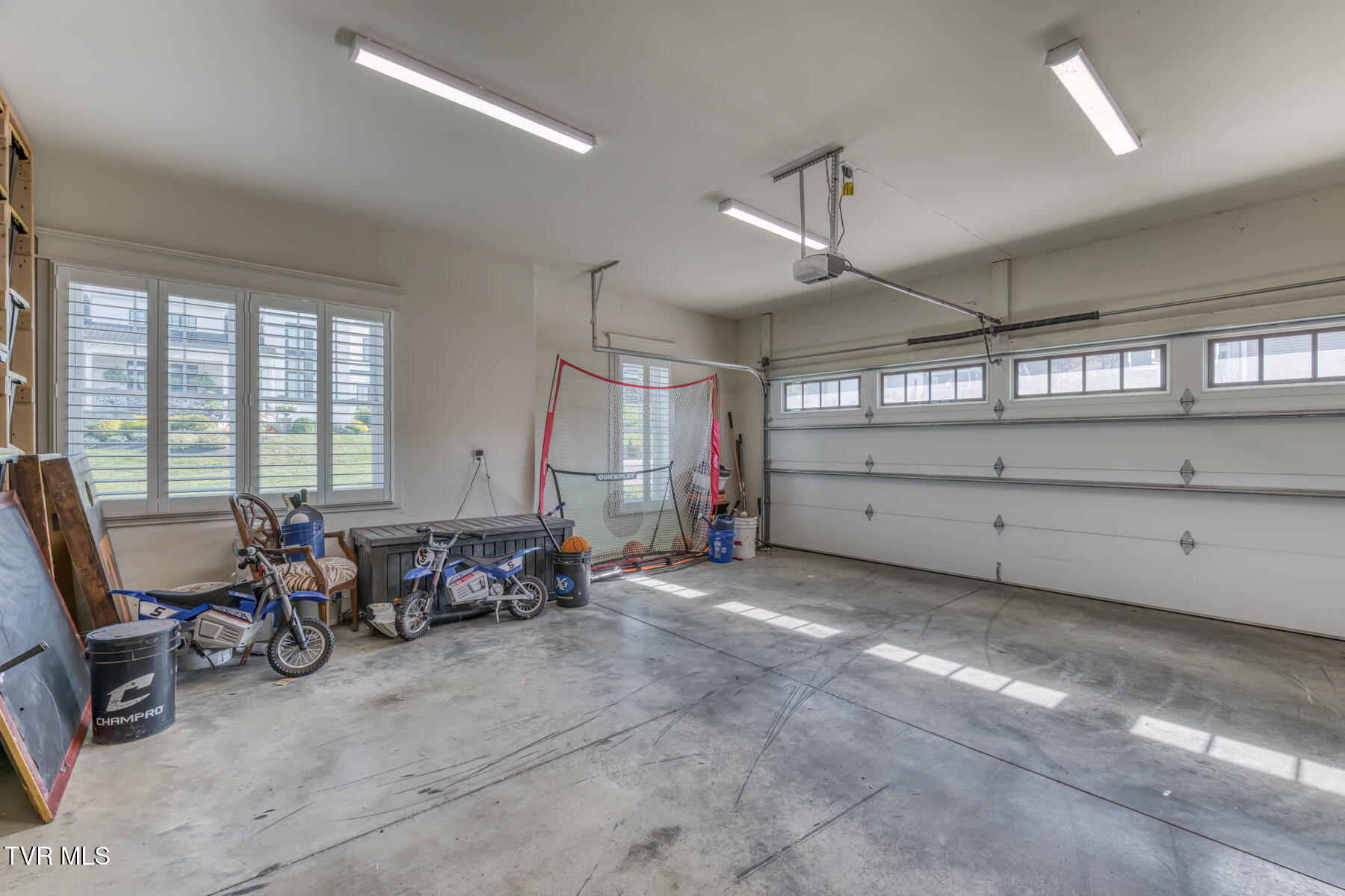 Johnson City, Tennessee 37601, United States, 5 Bedrooms Bedrooms, ,5 BathroomsBathrooms,Residential,Active,228949