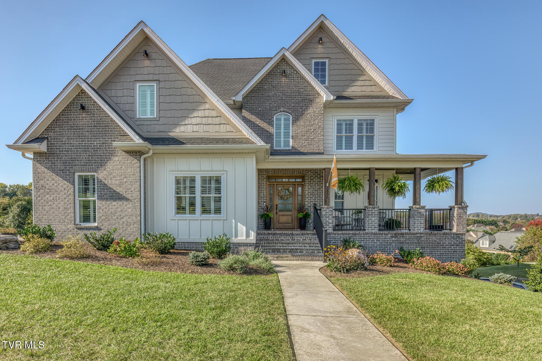 Johnson City, Tennessee 37601, United States, 5 Bedrooms Bedrooms, ,5 BathroomsBathrooms,Residential,Active,228949