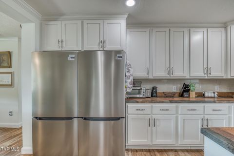 Tiny photo for 108 Oak Hill Circle, Jonesborough, TN 37659 (MLS # 9986448)