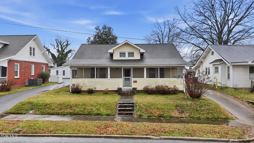 Photo of 1017 Catawba Street, Kingsport, TN 37660 (MLS # 9991444)