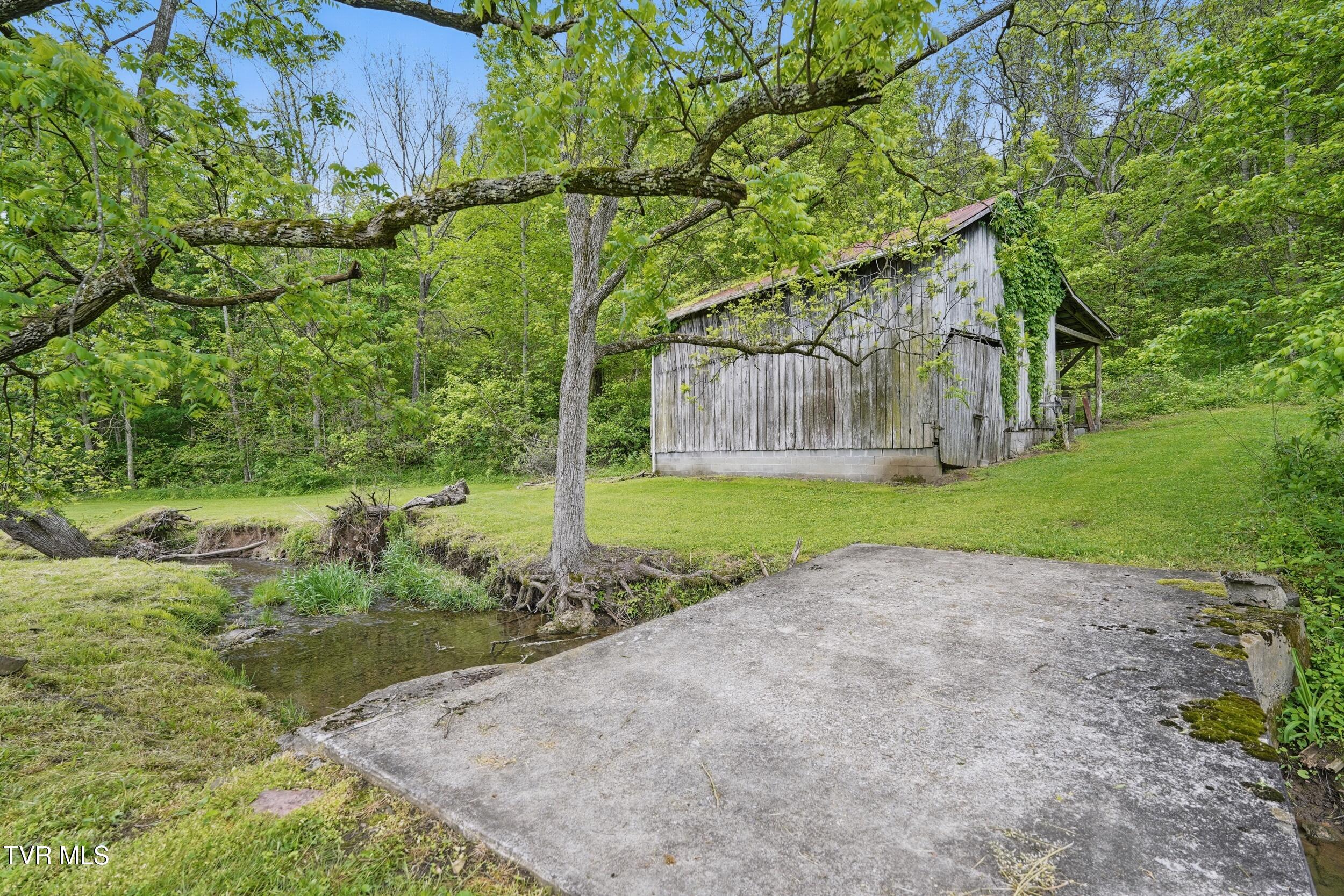 2153 Daniel Boone Road, Gate City, Virginia image 7
