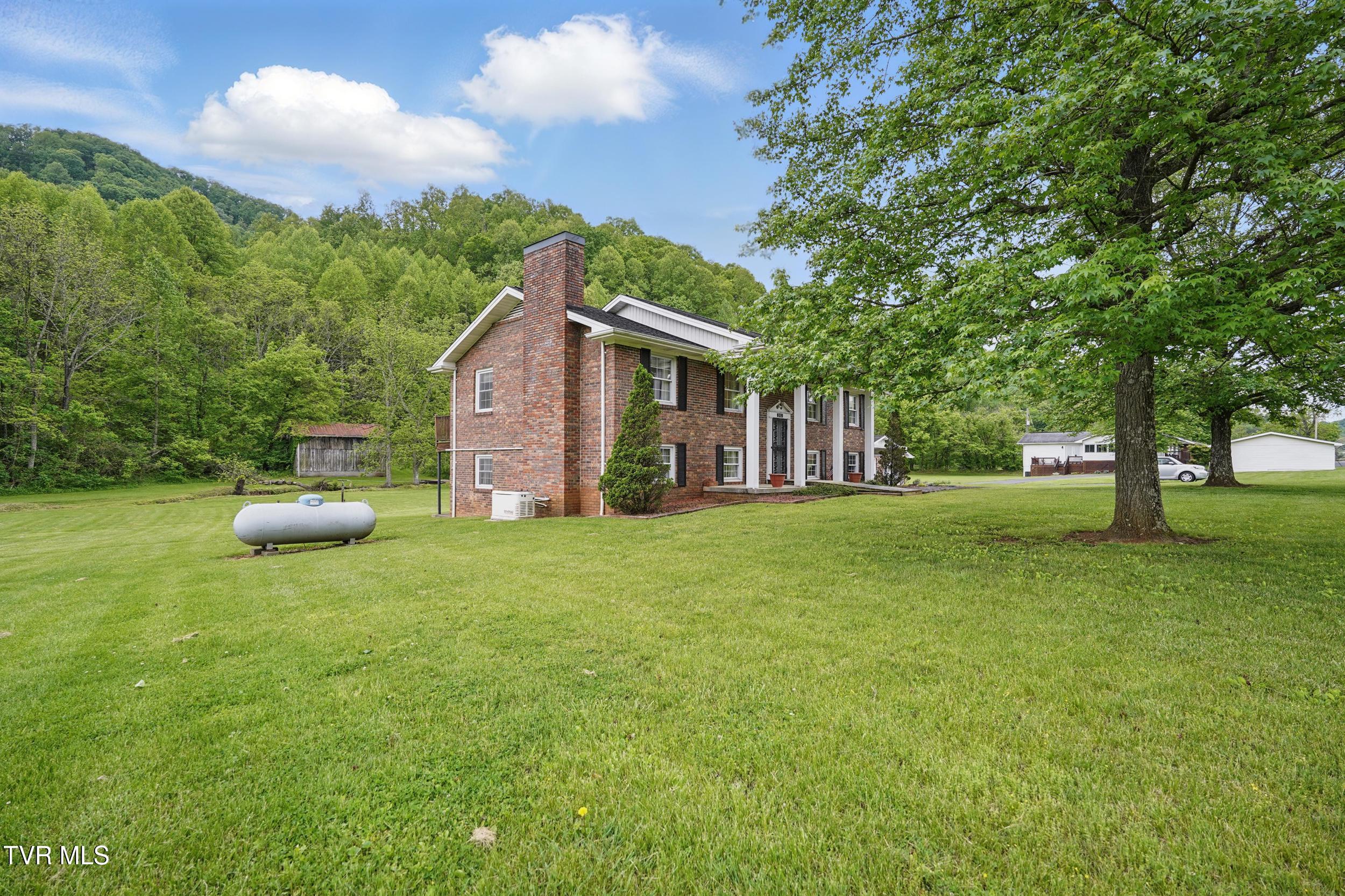 2153 Daniel Boone Road, Gate City, Virginia image 3