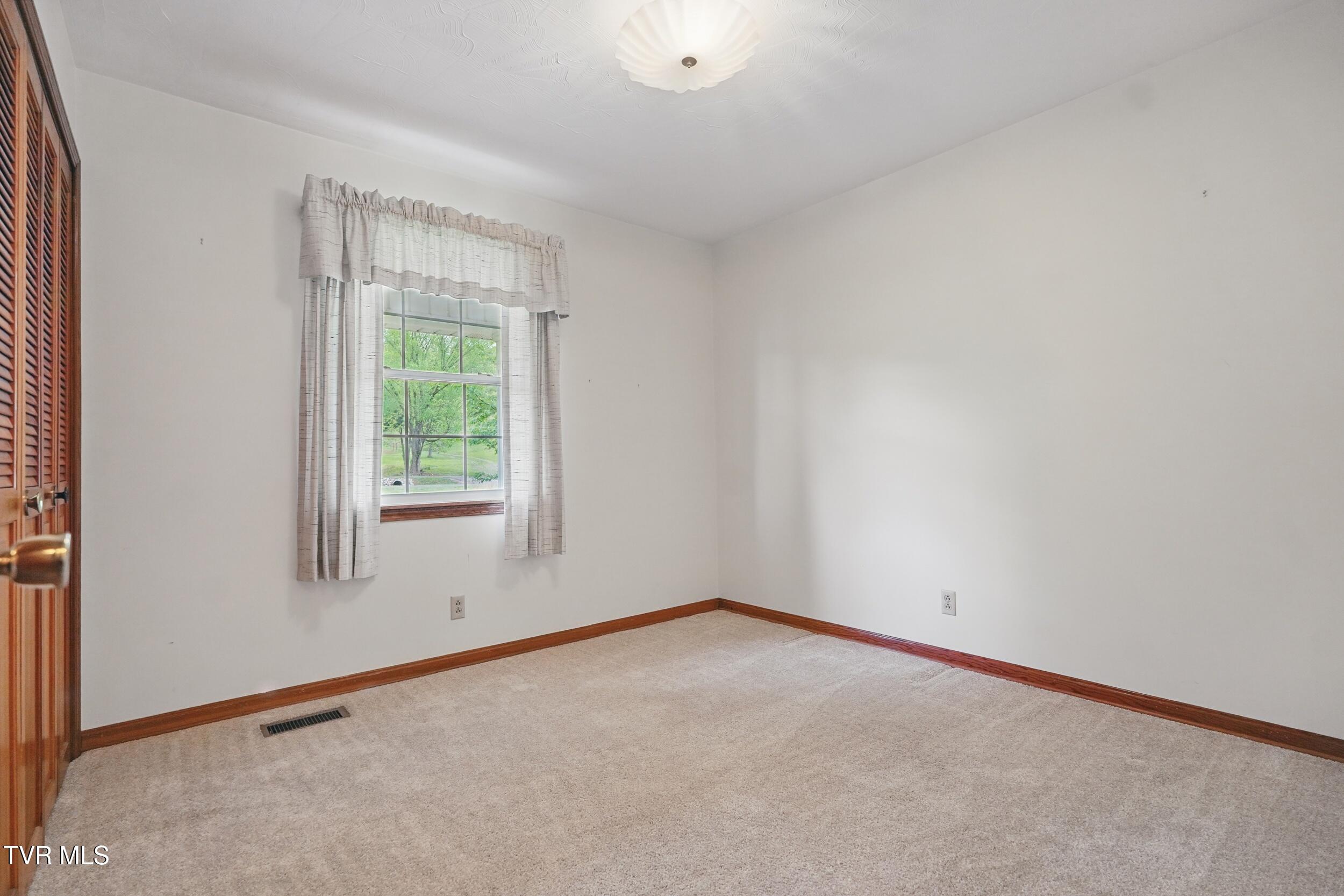 2153 Daniel Boone Road, Gate City, Virginia image 37