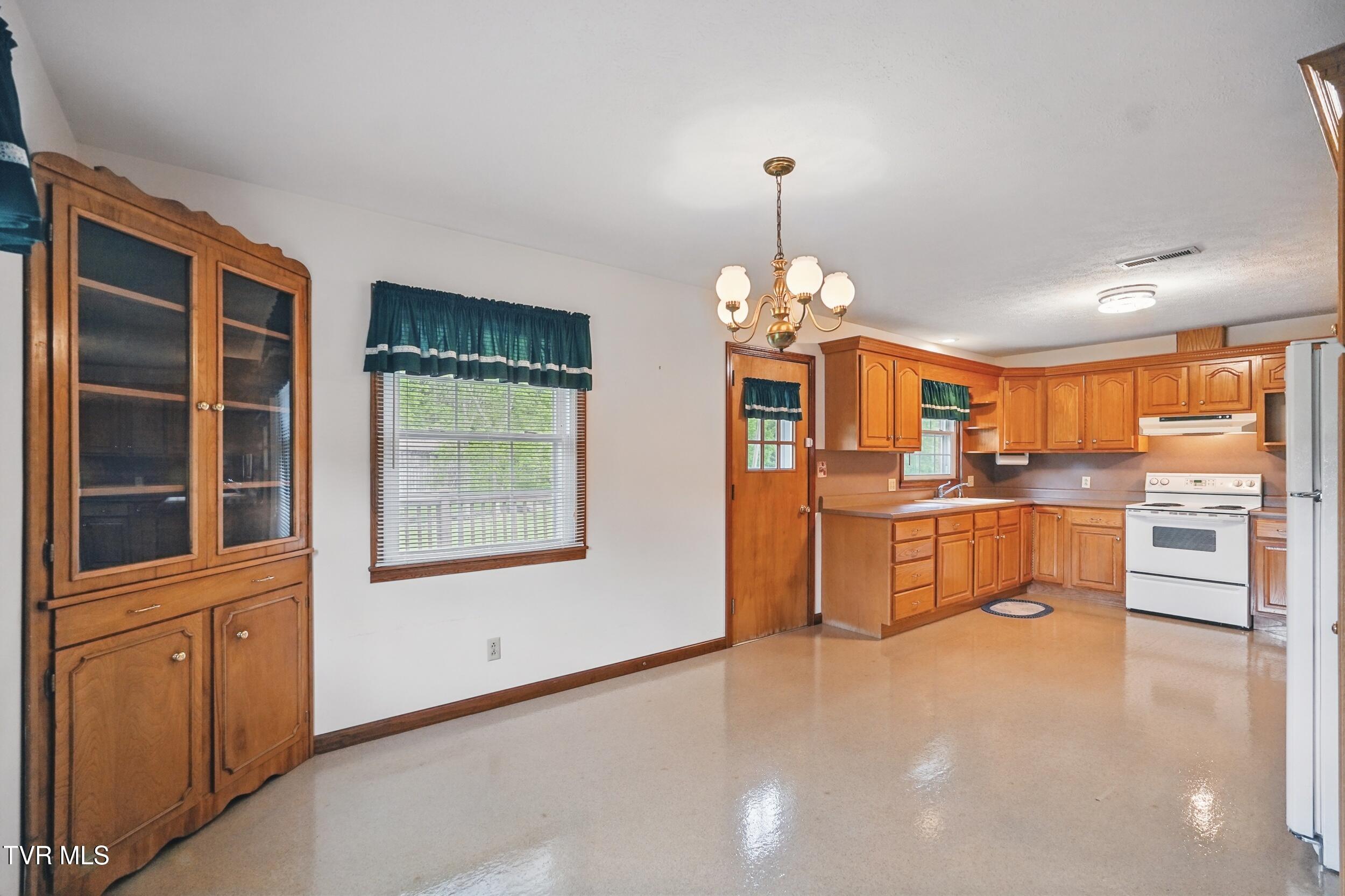 2153 Daniel Boone Road, Gate City, Virginia image 33