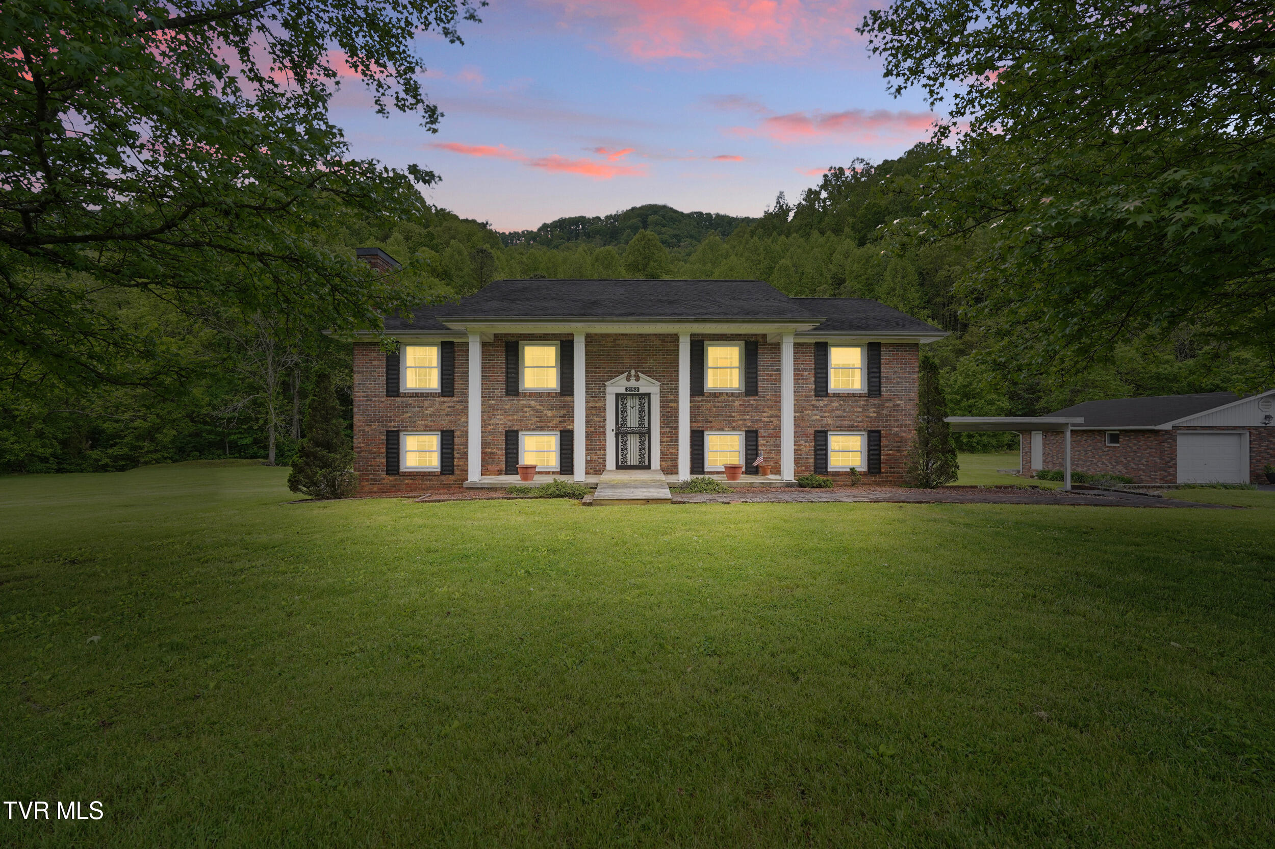 2153 Daniel Boone Road, Gate City, Virginia image 1