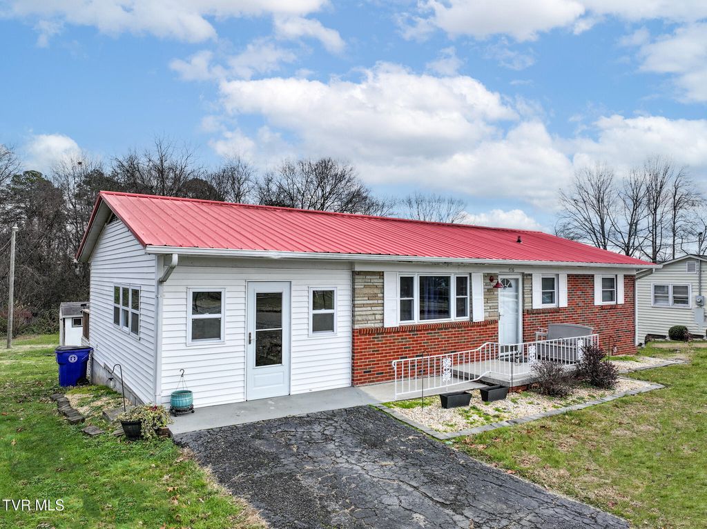 Photo of 616 Haun Drive, Morristown, TN 37814 (MLS # 9989726)