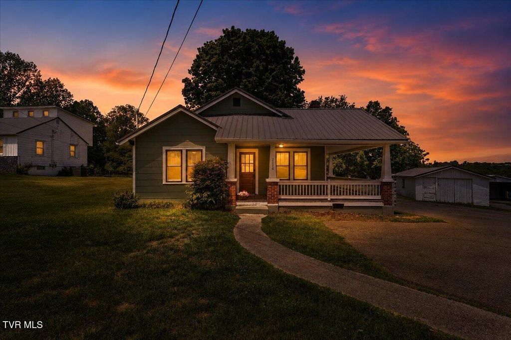 Photo of 2736 Walnut Street, Johnson City, TN 37604 (MLS # 9995530)