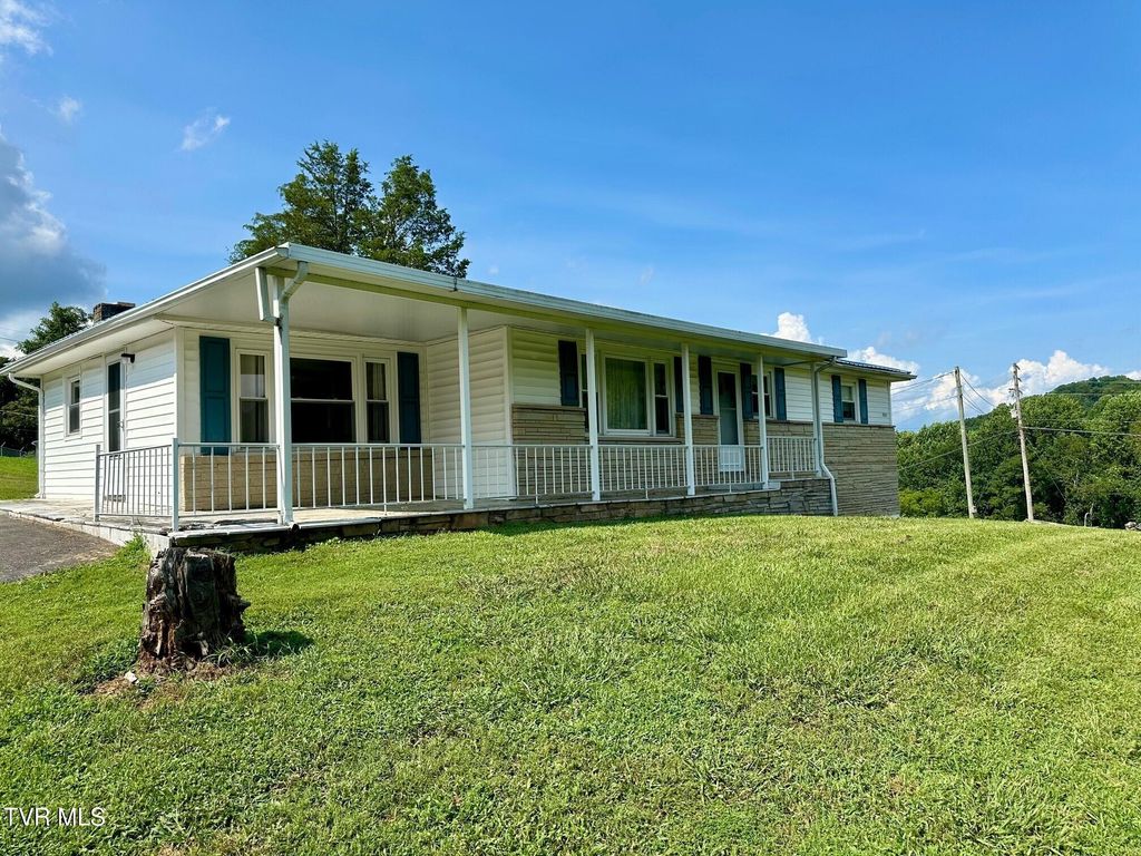 Photo of 5454 Brooks Way, Bristol, VA 24202 (MLS # 9983686)