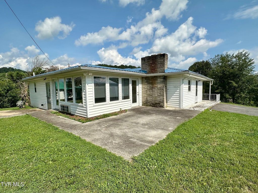 Photo of 5454 Brooks Way, Bristol, VA 24202 (MLS # 9983686)