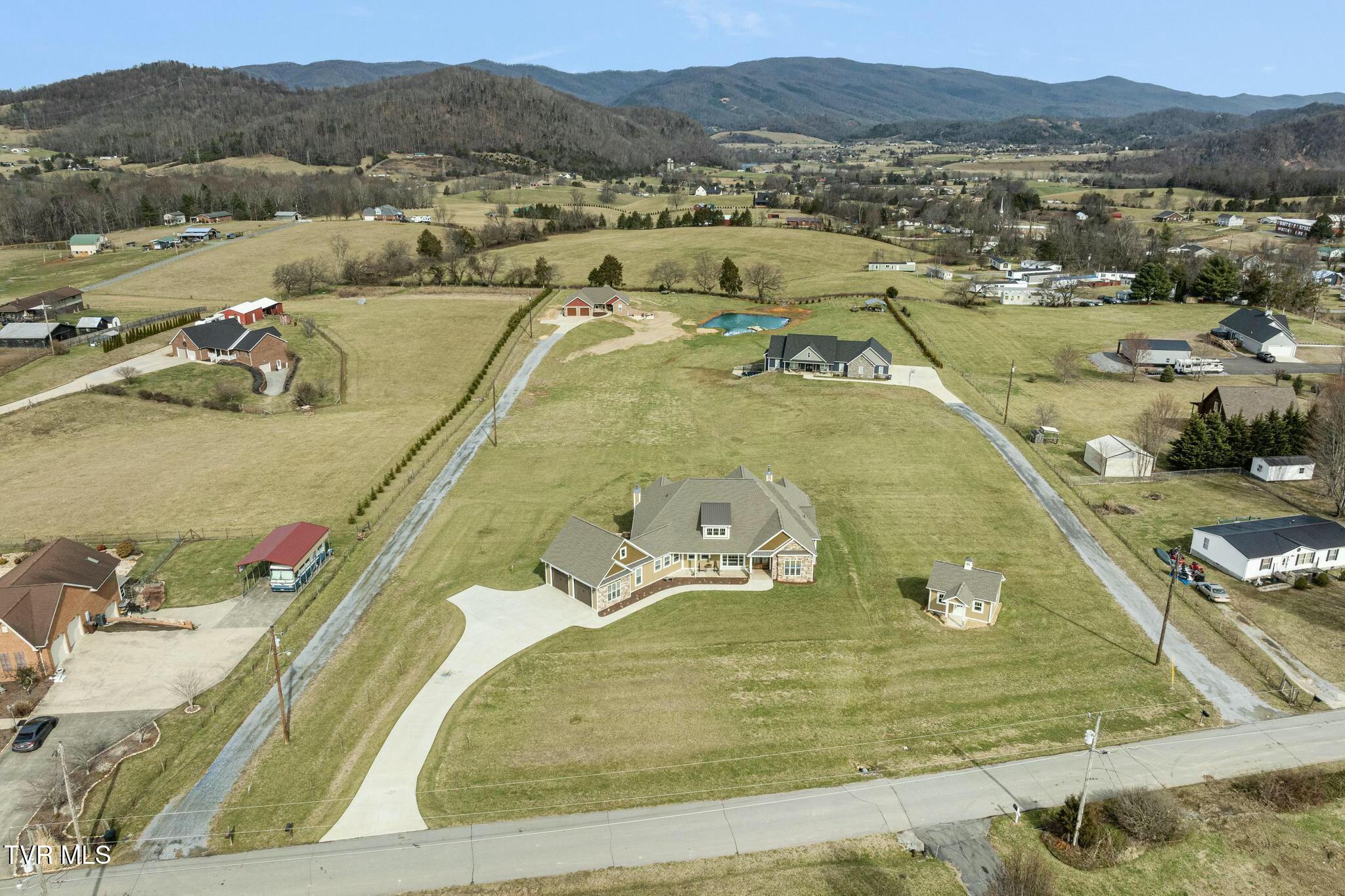 132 Hamilton Rd Road, Elizabethton, Tennessee image 8