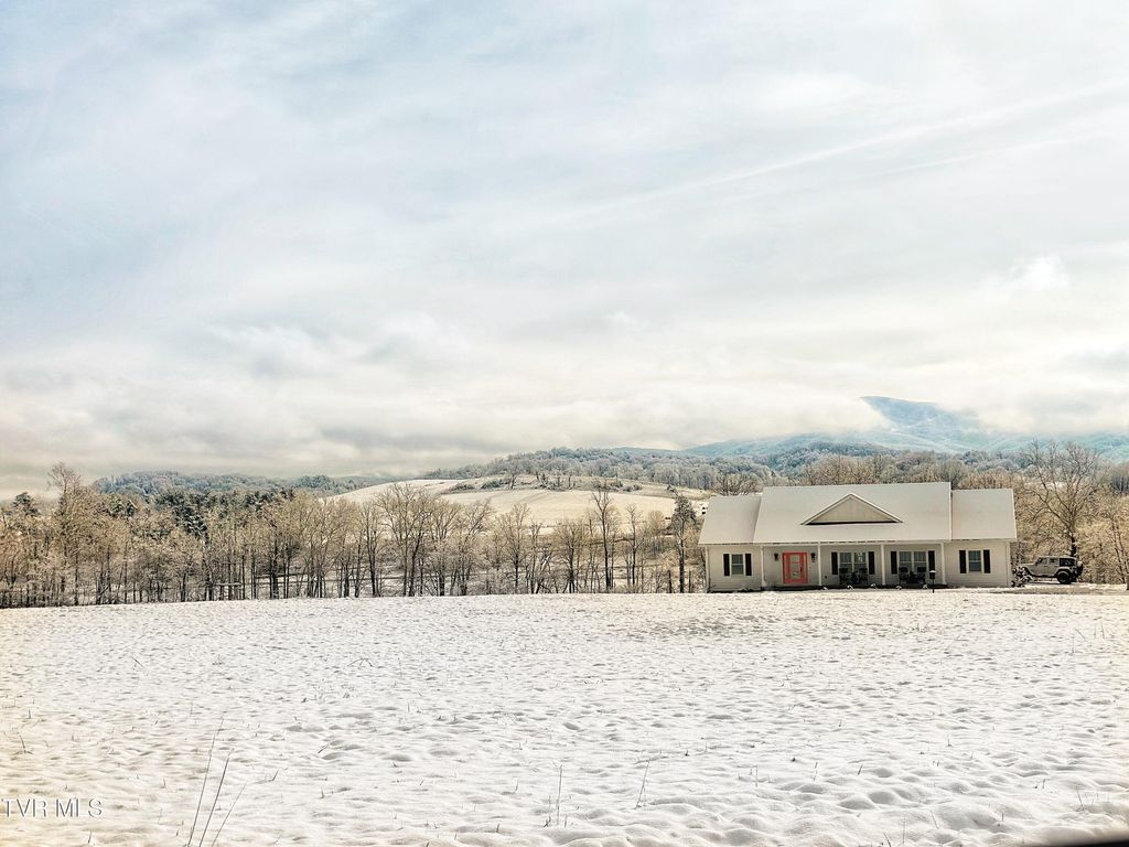 Photo of 182 St Johns Way, Chilhowie, VA 24319 (MLS # 9985988)