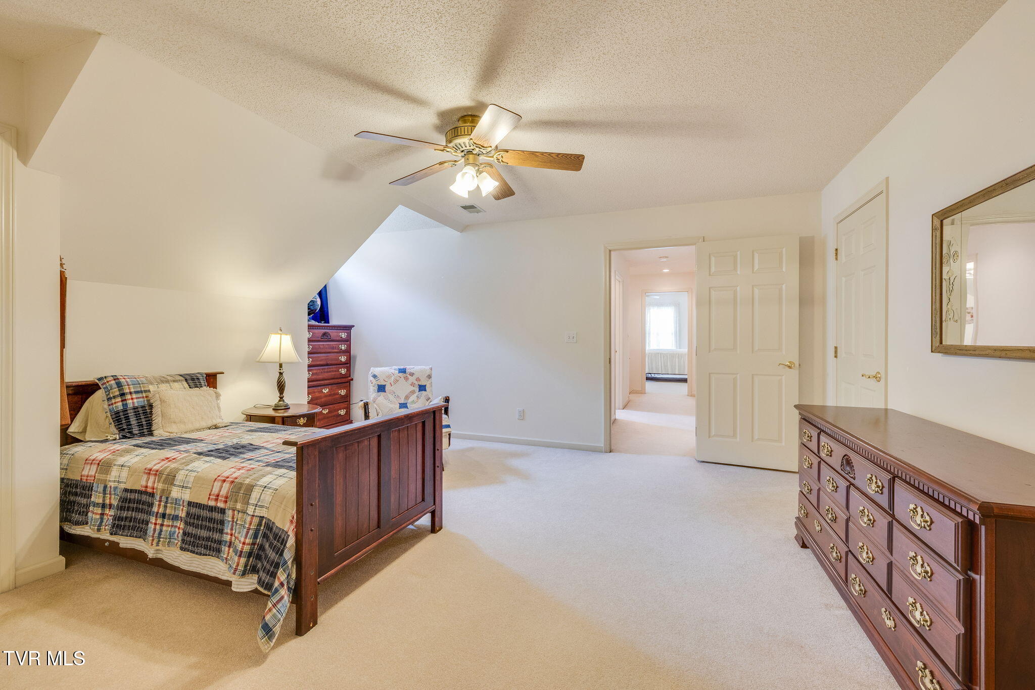220 Regency Drive, Kingsport, Tennessee image 35