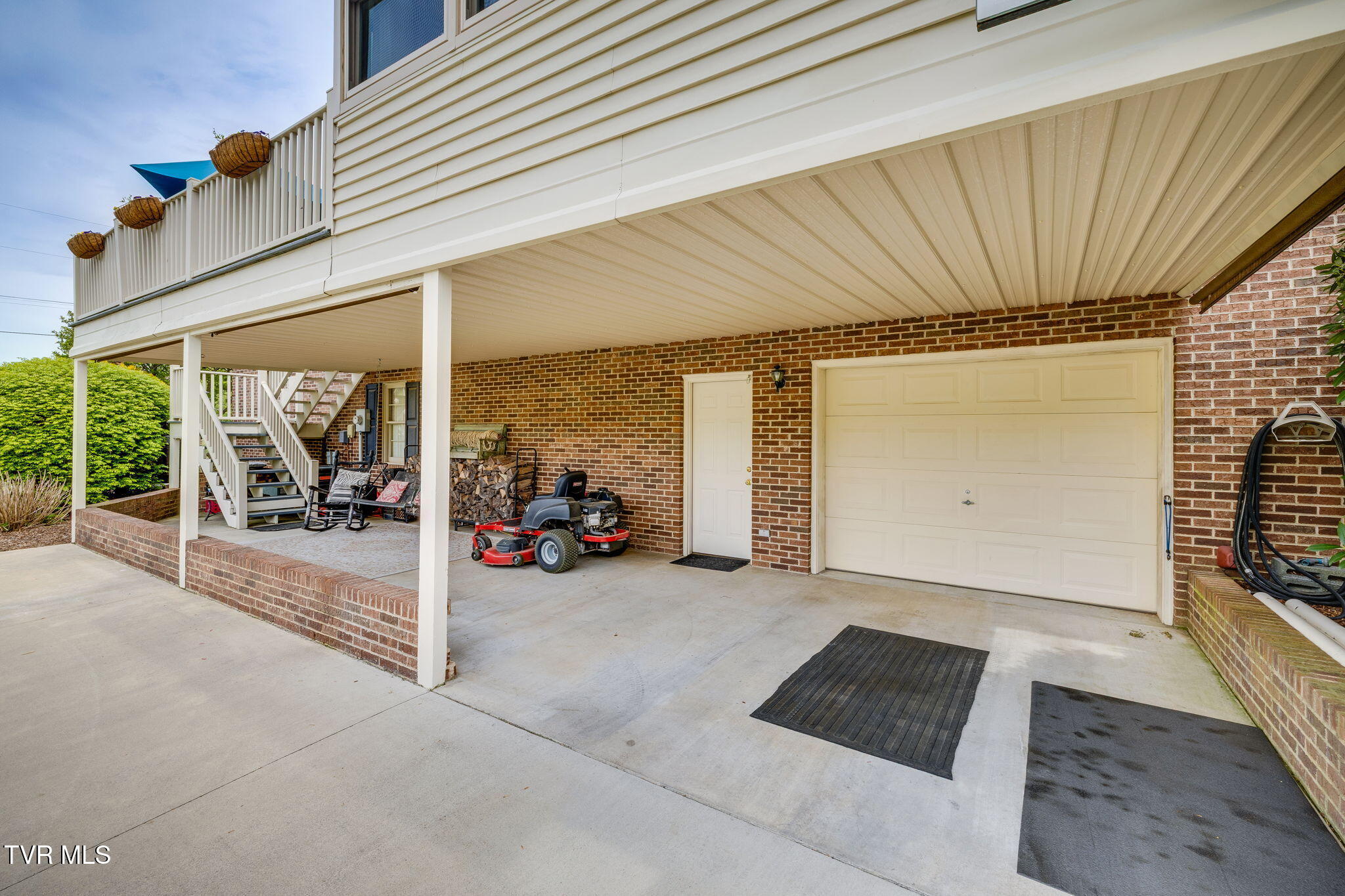 220 Regency Drive, Kingsport, Tennessee image 6