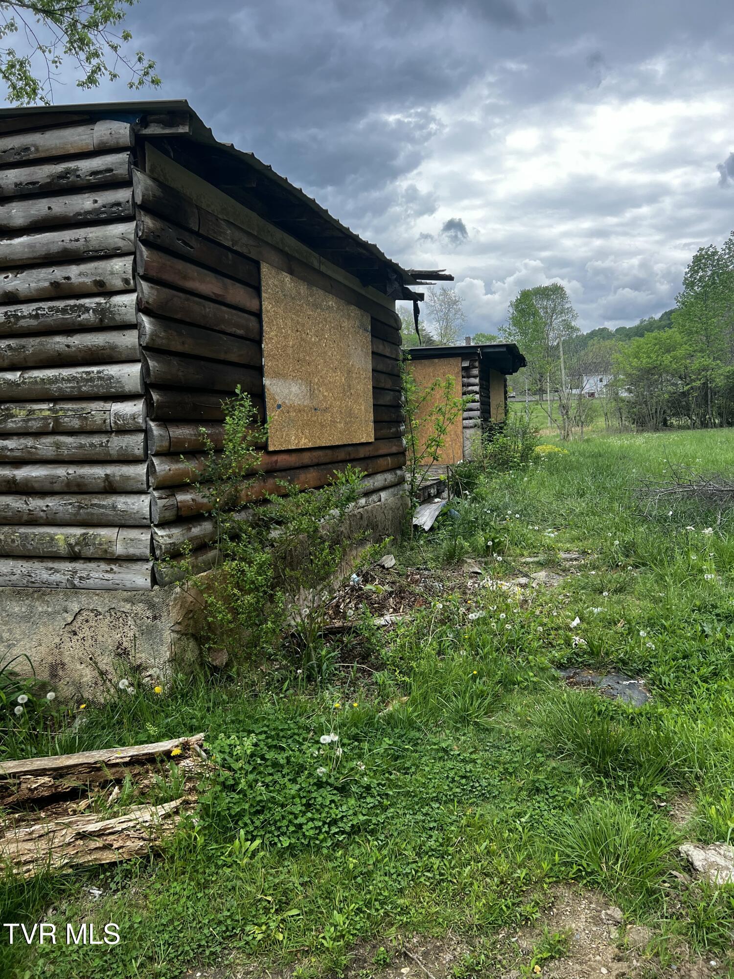 628 Cash Hollow Road, Johnson City, Tennessee image 3