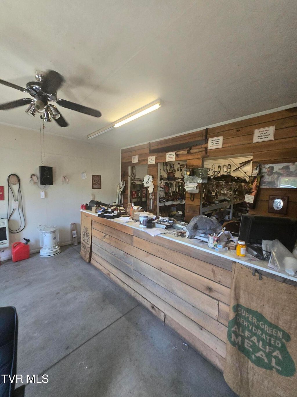 Photo of 1802 Highway 81, Jonesborough, TN 37659 (MLS # 9995329)