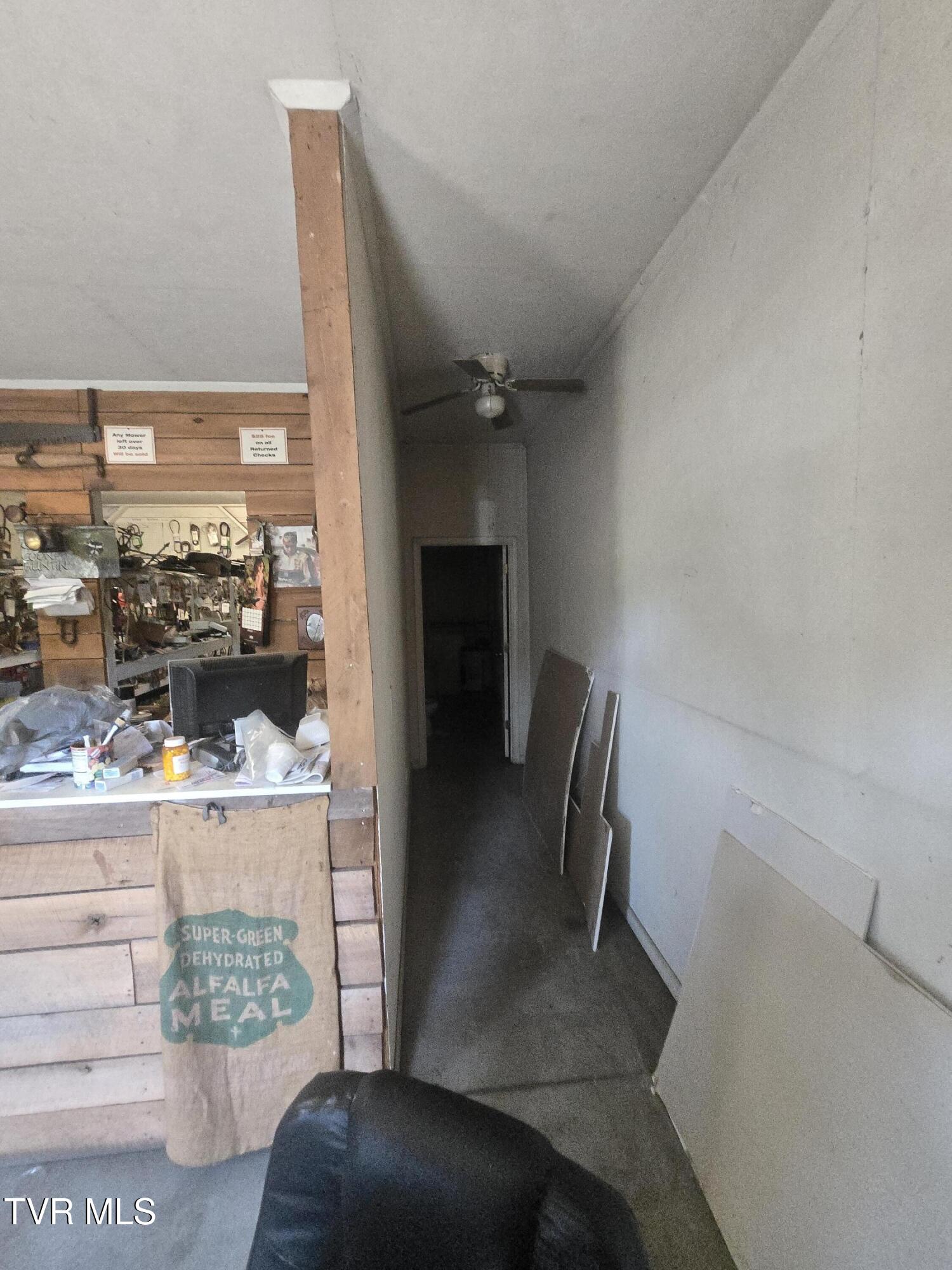 1802 Highway 81