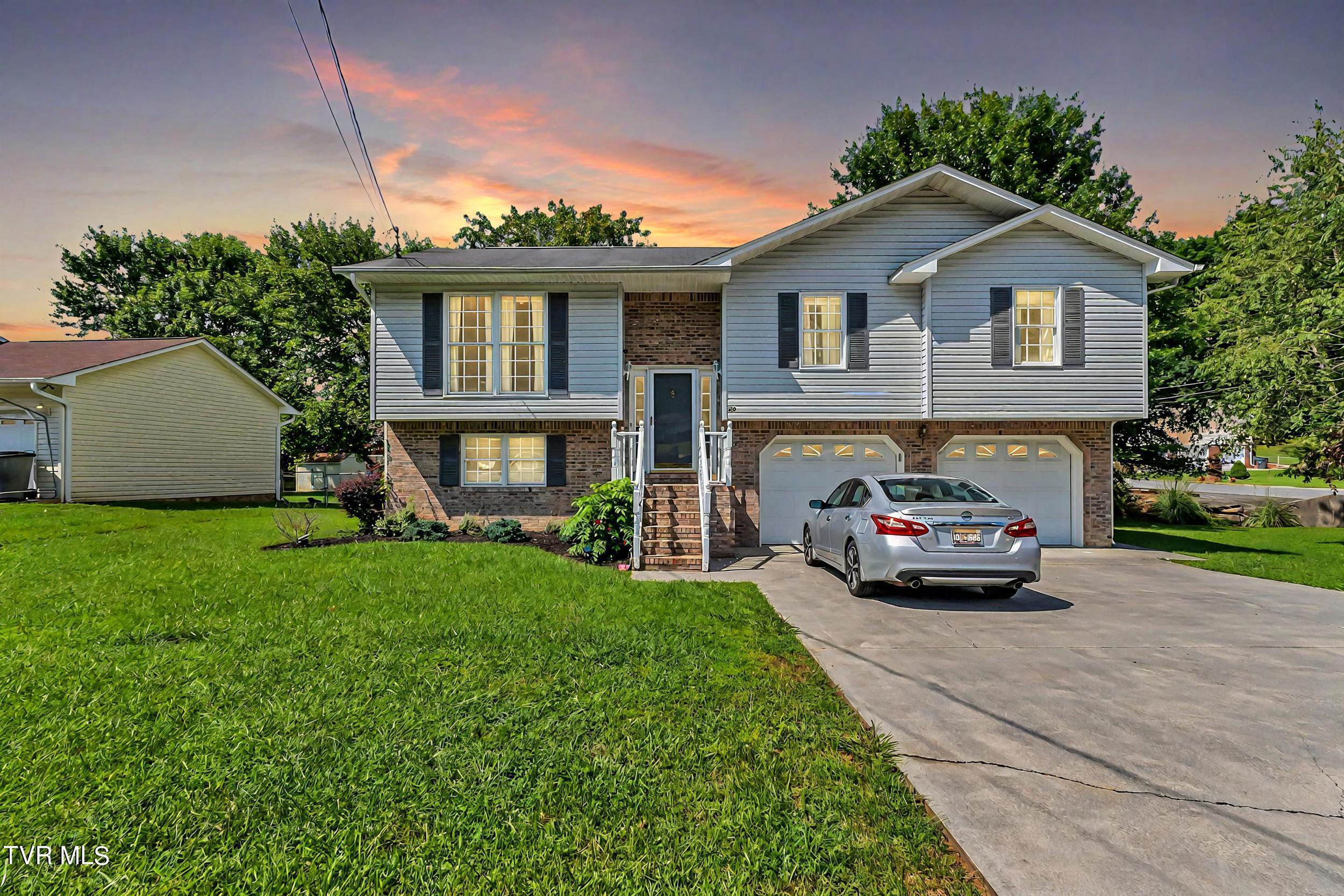 219 Grandview Street, Mount Carmel, Tennessee image 1