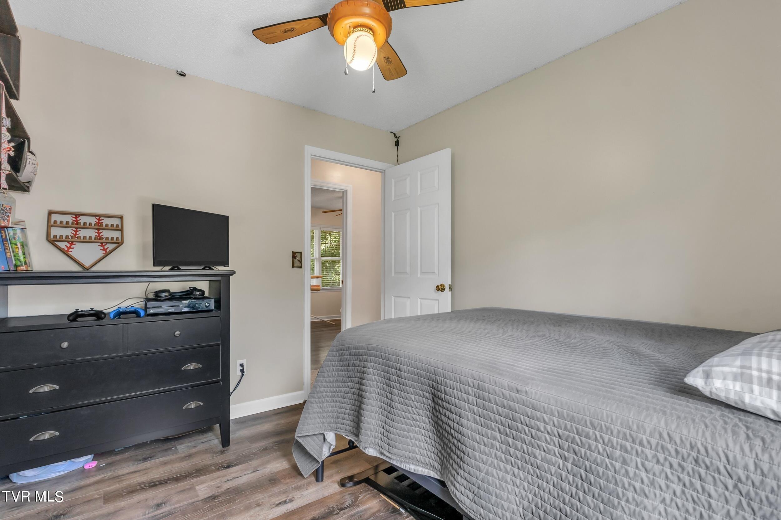 219 Grandview Street, Mount Carmel, Tennessee image 17