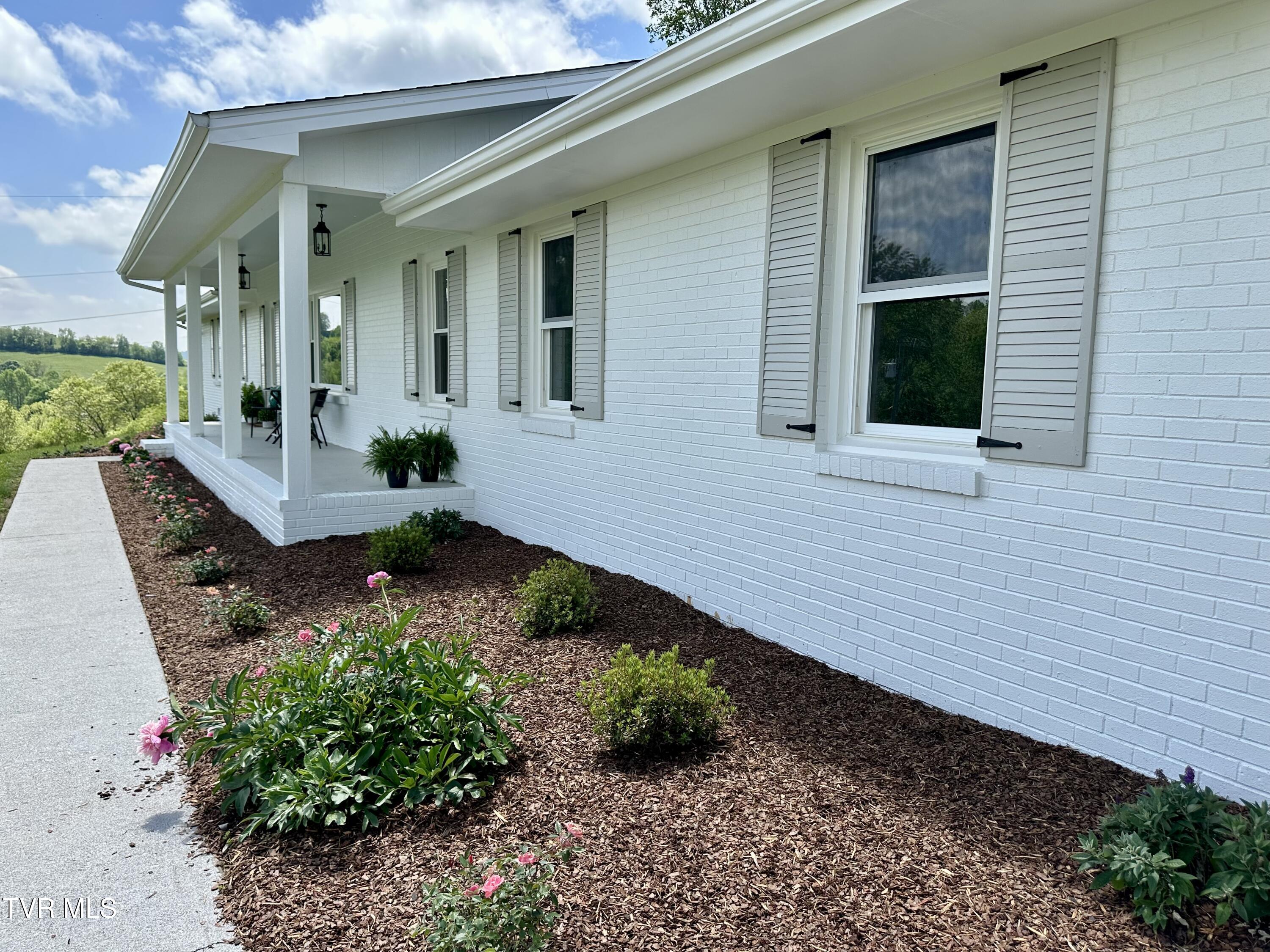8467 Rich Valley Road, Bristol, Virginia image 8