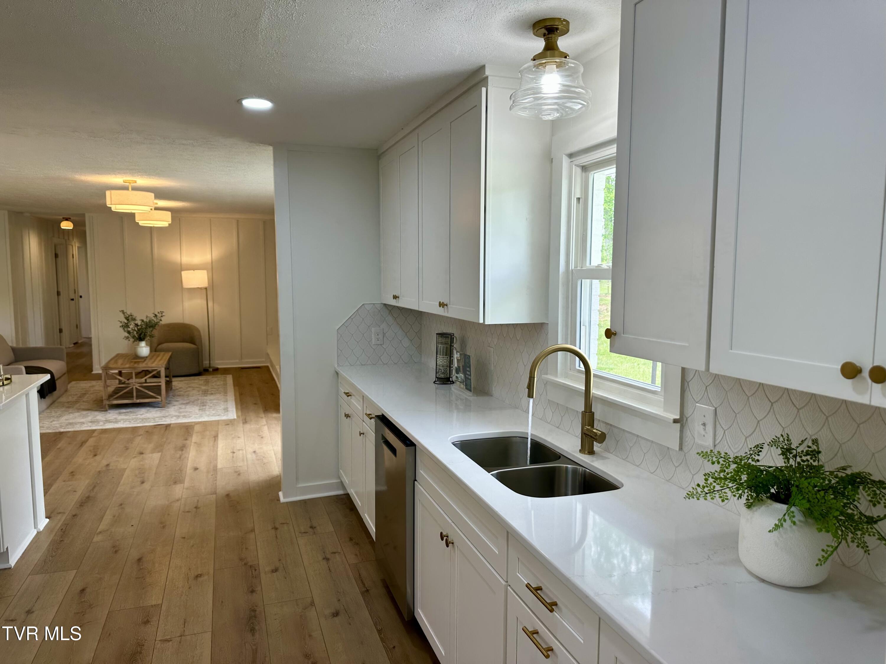 8467 Rich Valley Road, Bristol, Virginia image 36