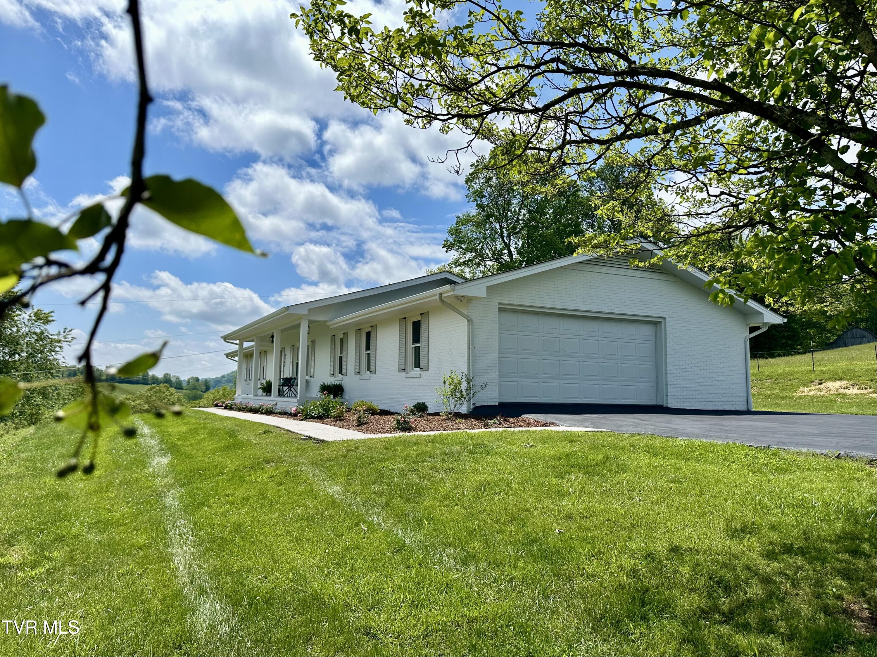 8467 Rich Valley Road, Bristol, Virginia image 5