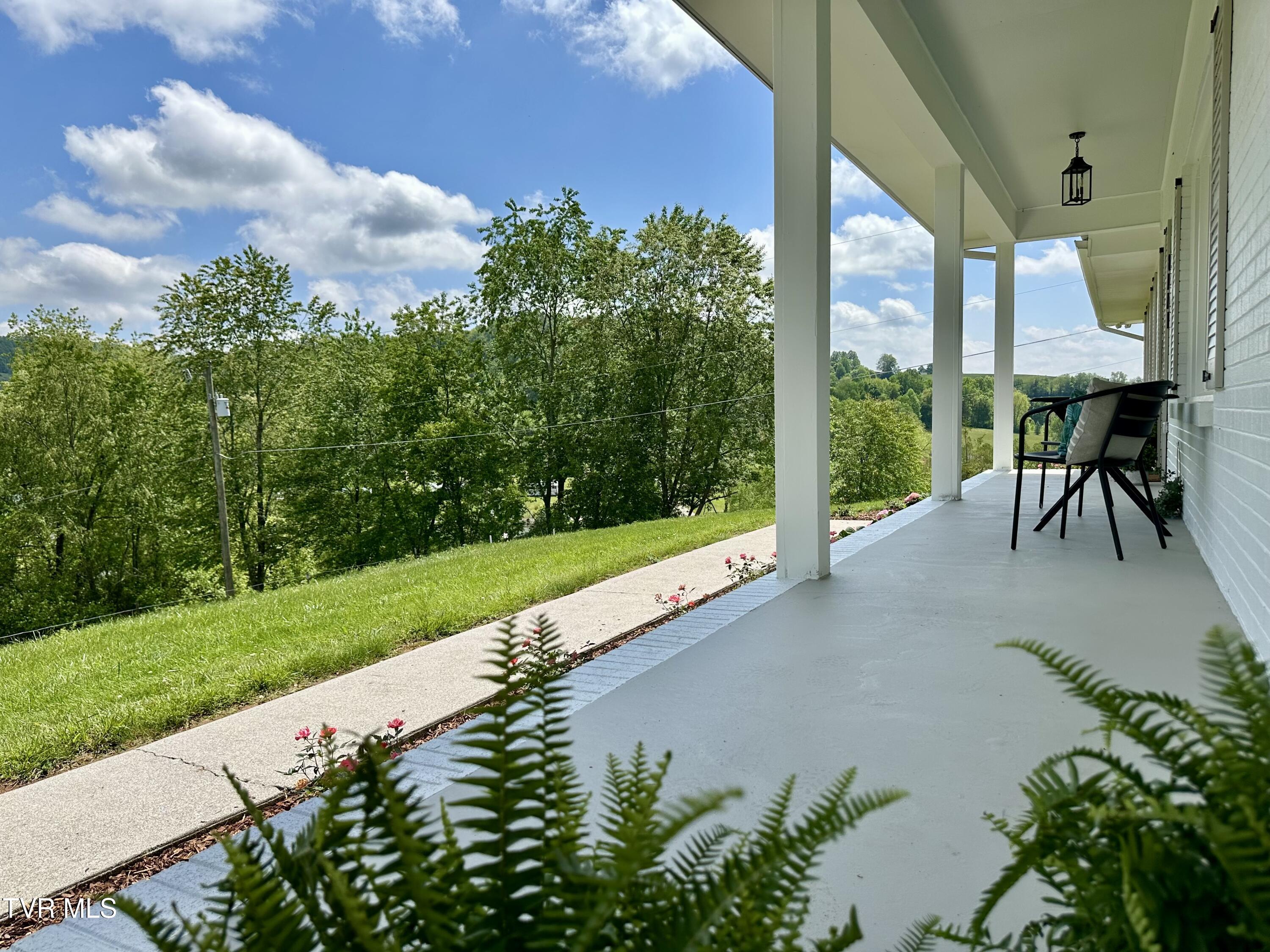 8467 Rich Valley Road, Bristol, Virginia image 16