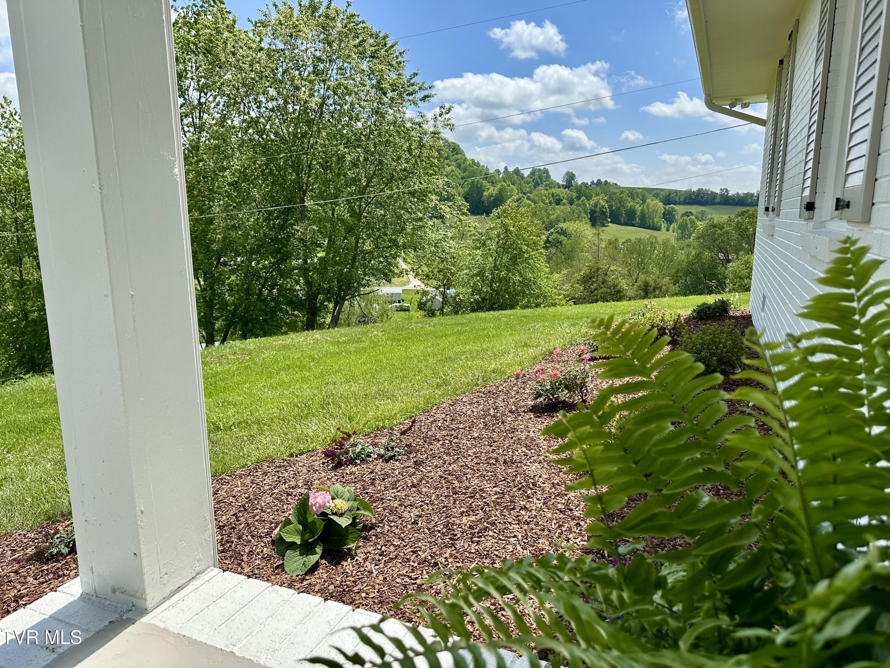 8467 Rich Valley Road, Bristol, Virginia image 21