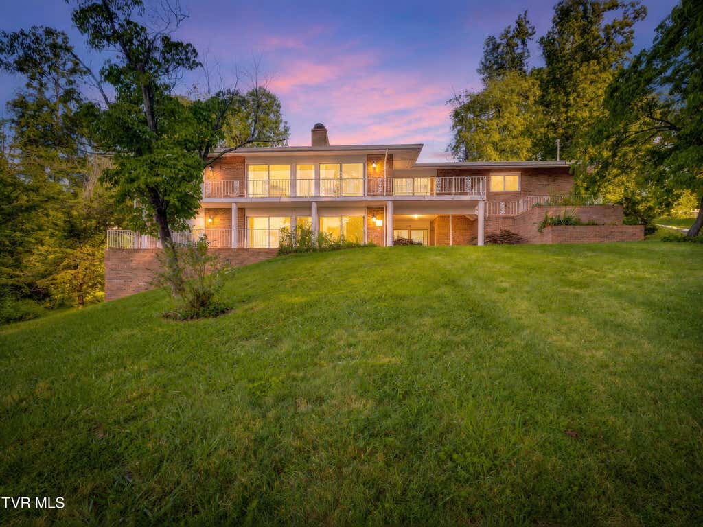 Photo of 501 Smith Lane, Jonesborough, TN 37659 (MLS # 9998642)