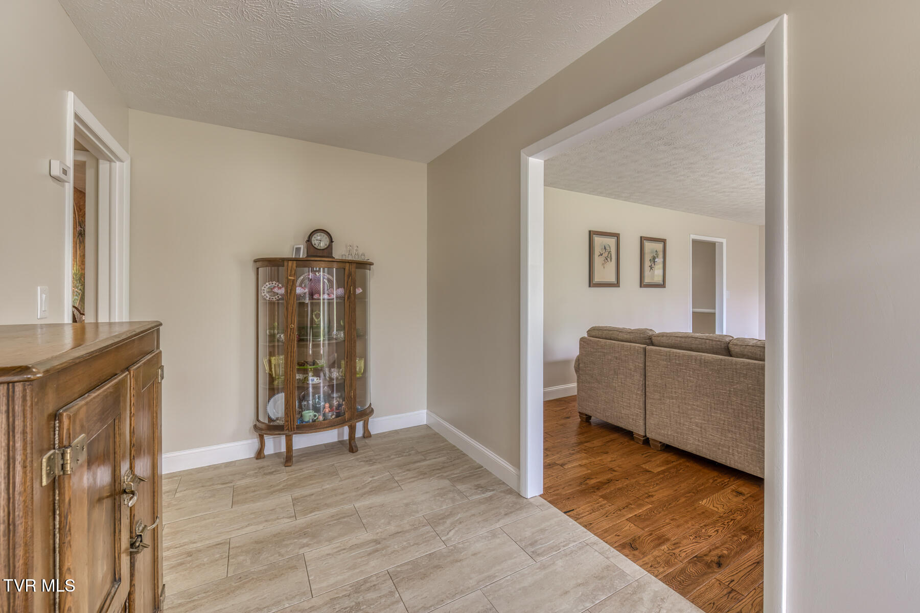 2532 Essex Drive, Kingsport, Tennessee image 8