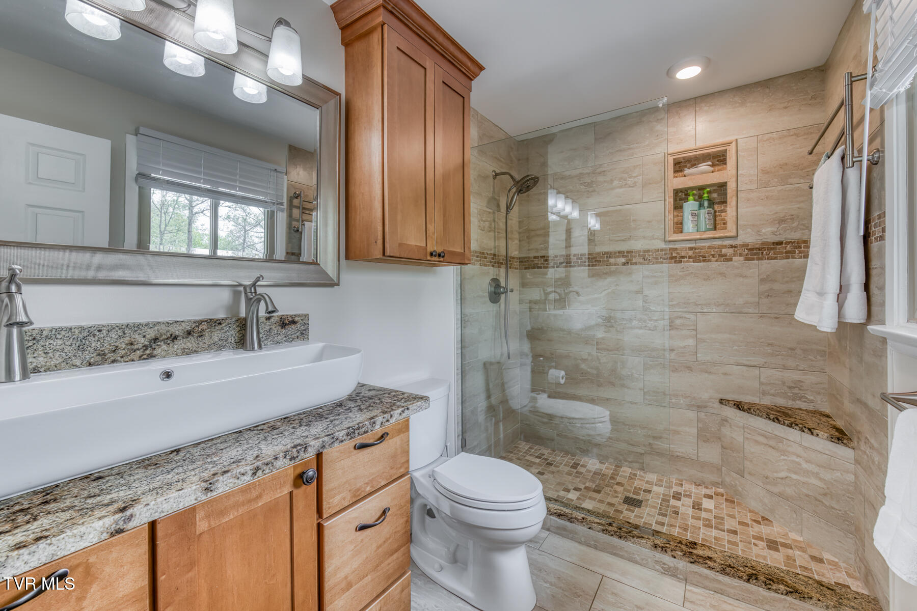 2532 Essex Drive, Kingsport, Tennessee image 29