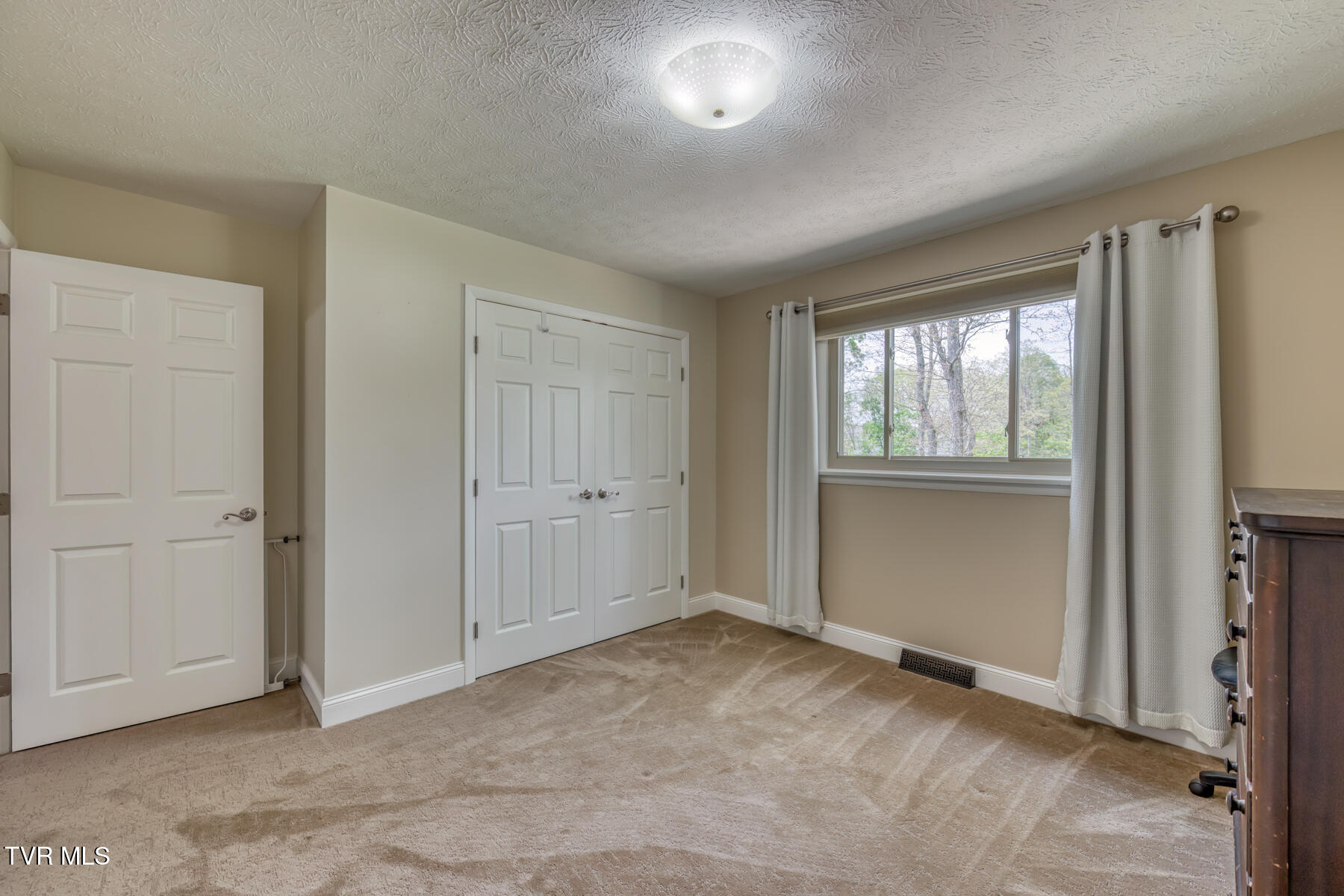 2532 Essex Drive, Kingsport, Tennessee image 32