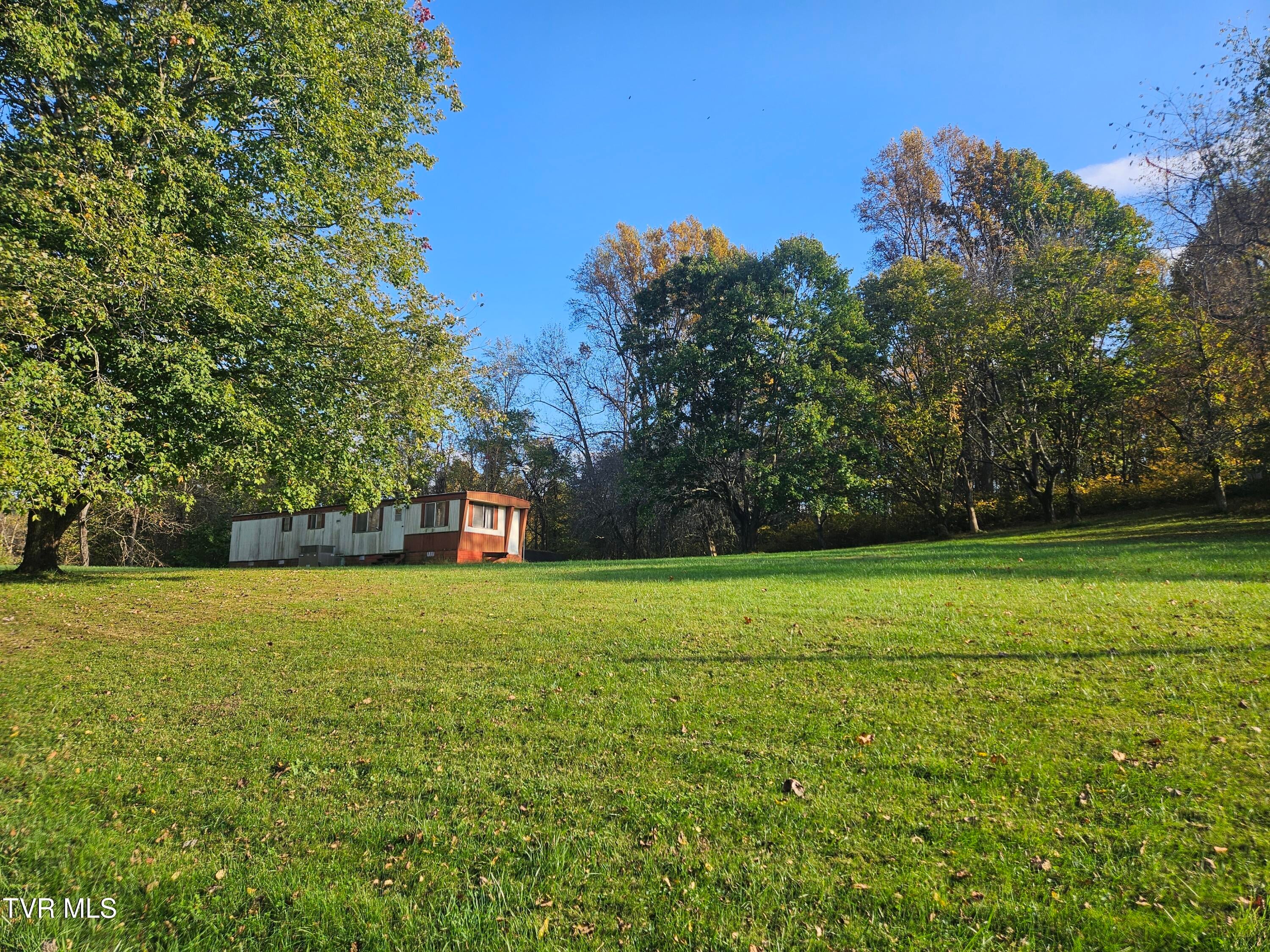 1182 Sunny Point Road