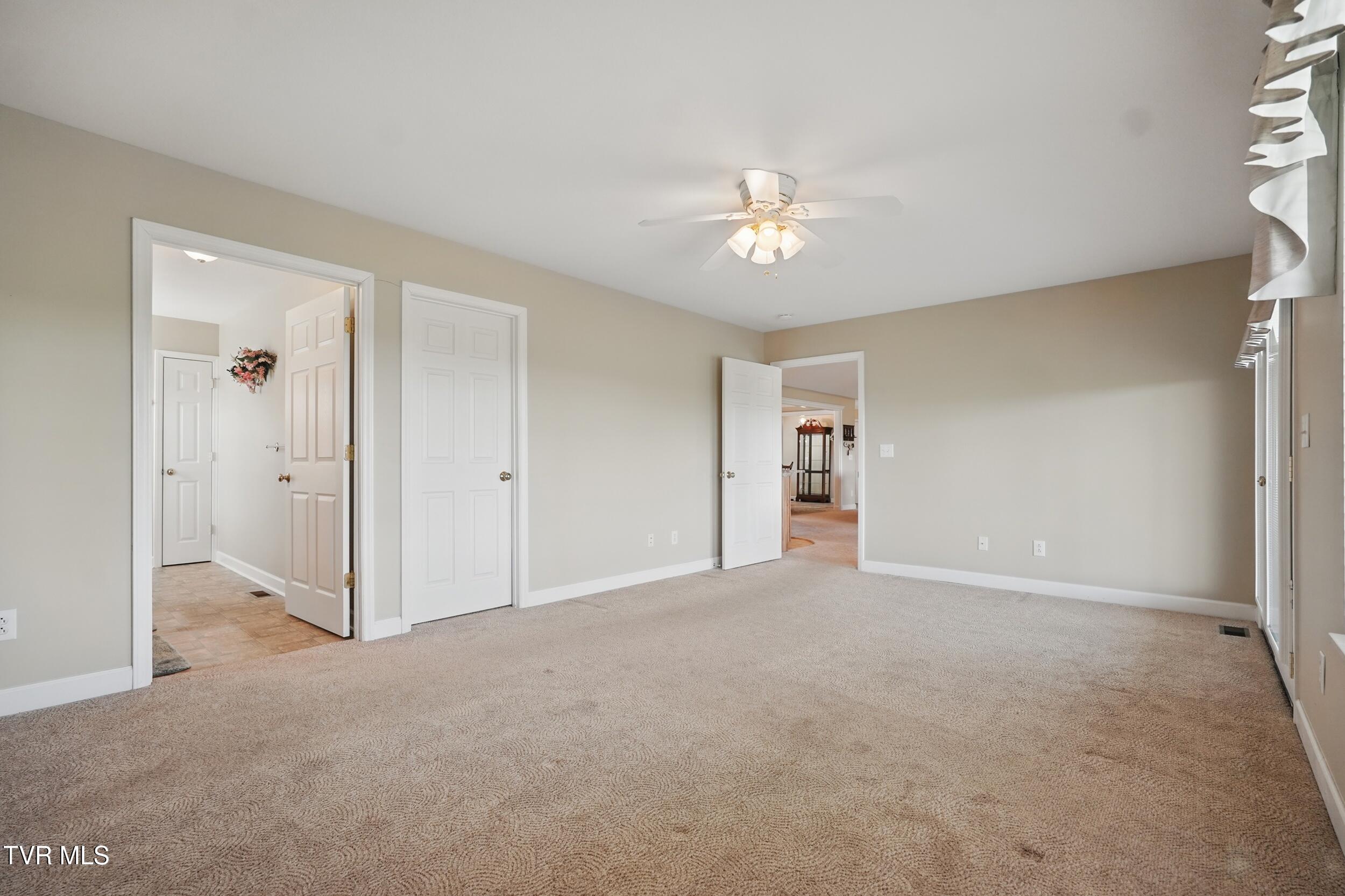 304 Michaels Ridge Boulevard, Johnson City, Tennessee image 12