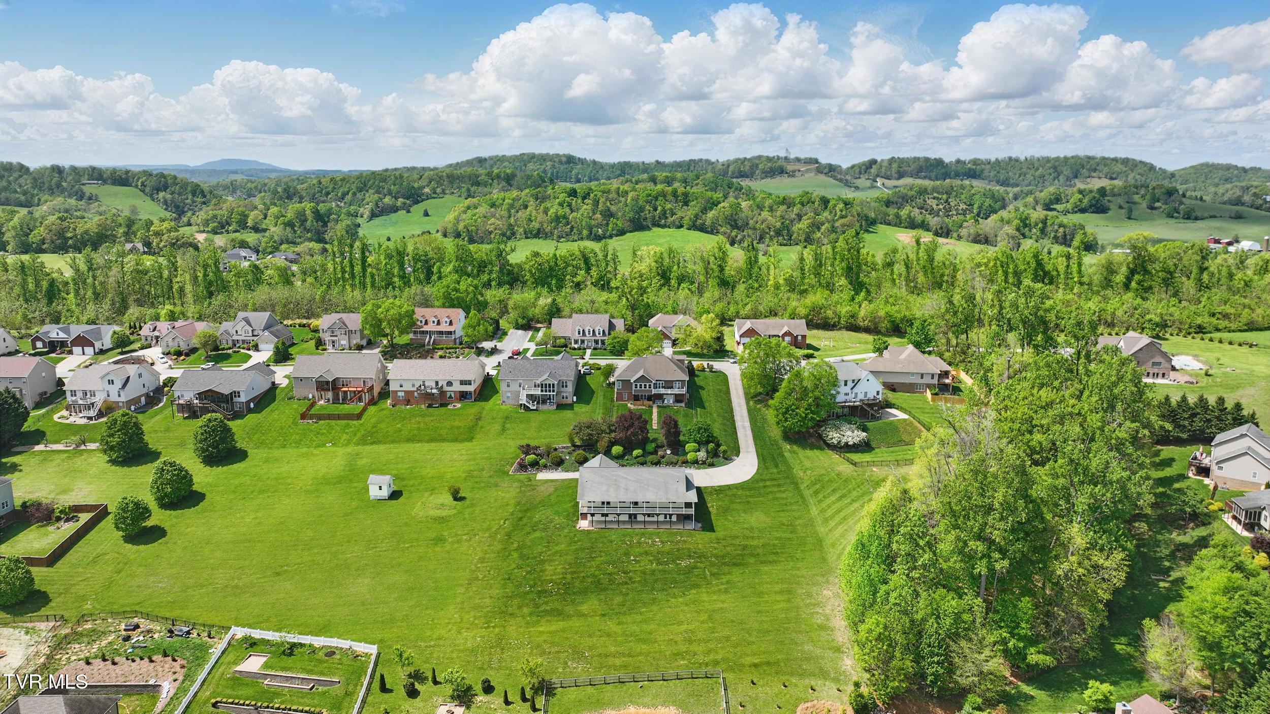 304 Michaels Ridge Boulevard, Johnson City, Tennessee image 46