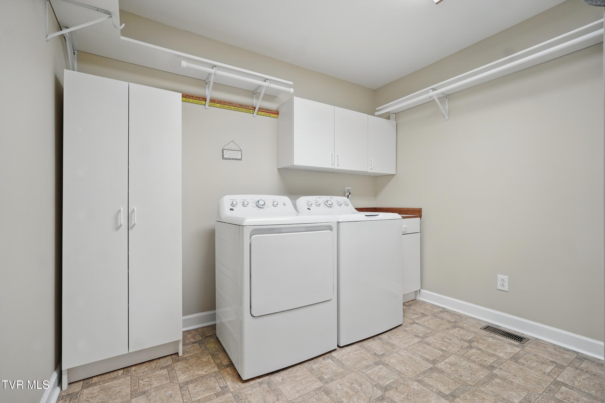 304 Michaels Ridge Boulevard, Johnson City, Tennessee image 21