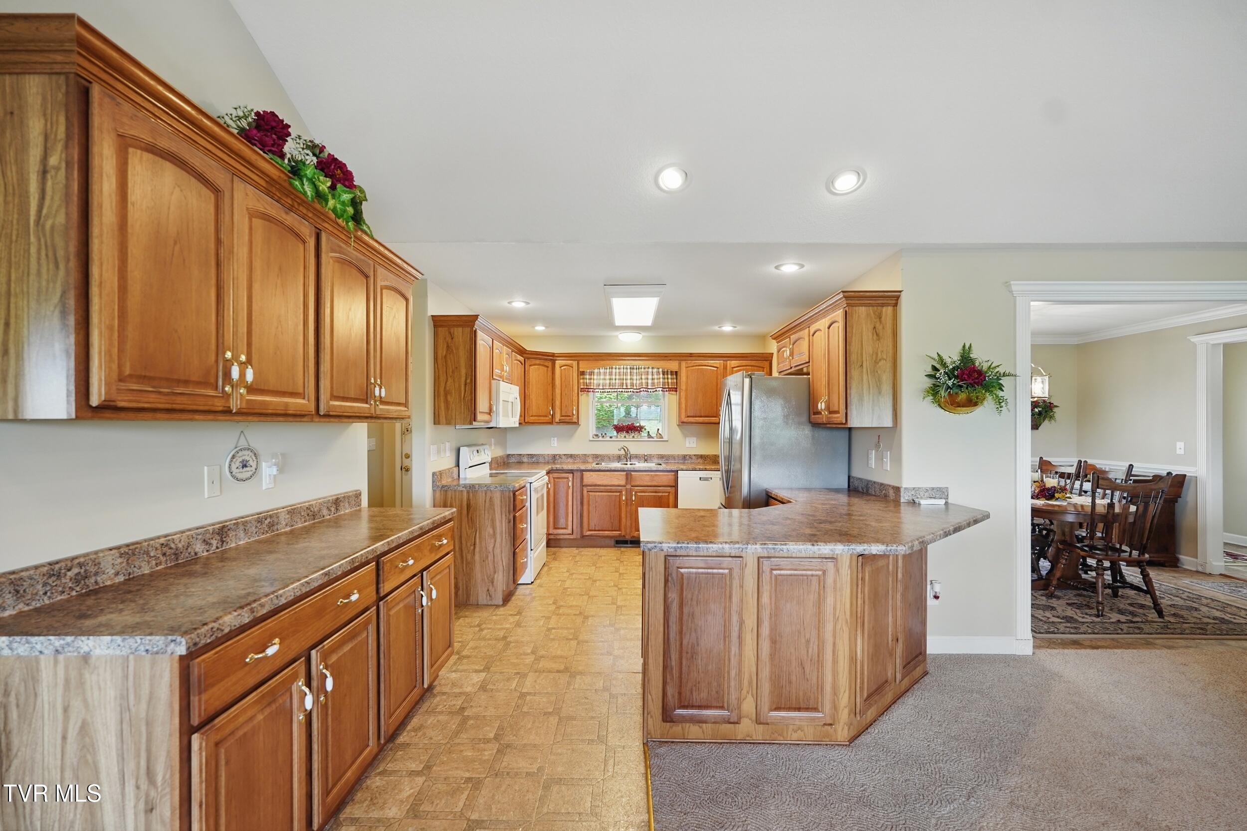 304 Michaels Ridge Boulevard, Johnson City, Tennessee image 7