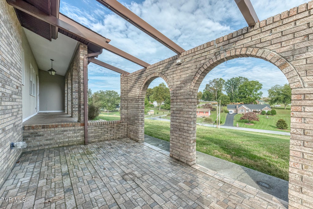 Photo of 213 Vale Avenue, Bristol, TN 37620 (MLS # 10002489)