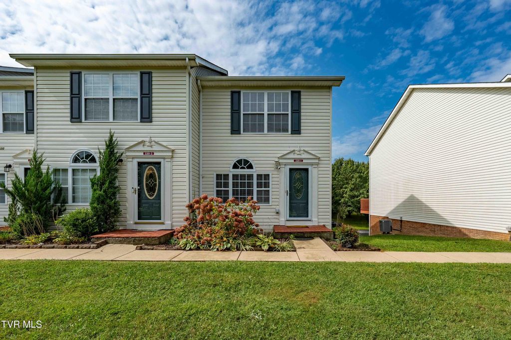 Photo of 220 Amanda Lane #1, Bristol, TN 37620 (MLS # 9986171)