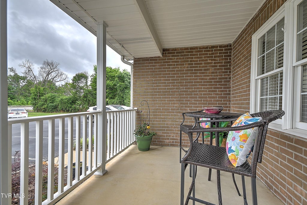 Photo of 617 Highway 91 #6, Elizabethton, TN 37643 (MLS # 10000019)