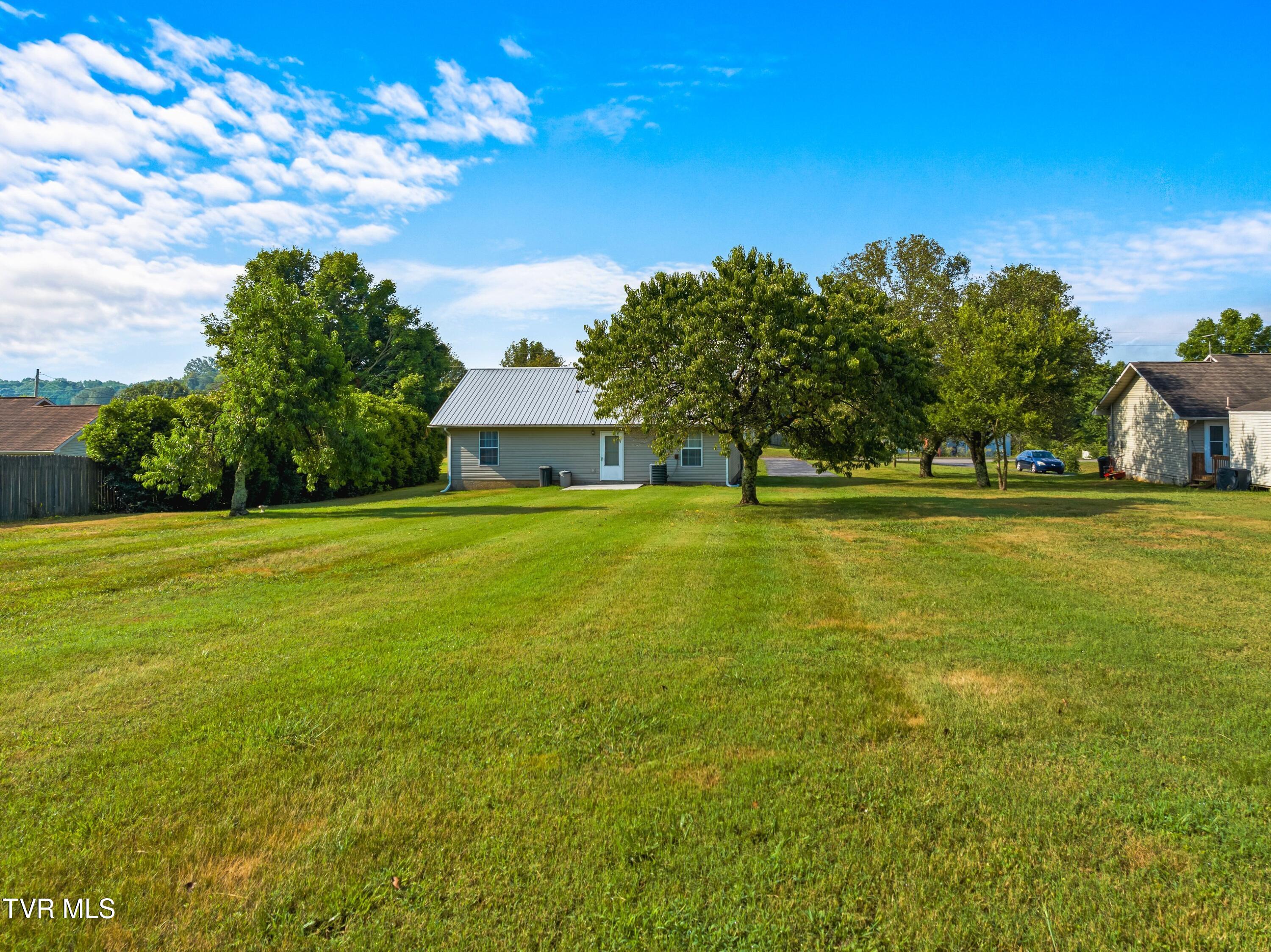 665 Ross Drive Drive, Dandridge, Tennessee image 20